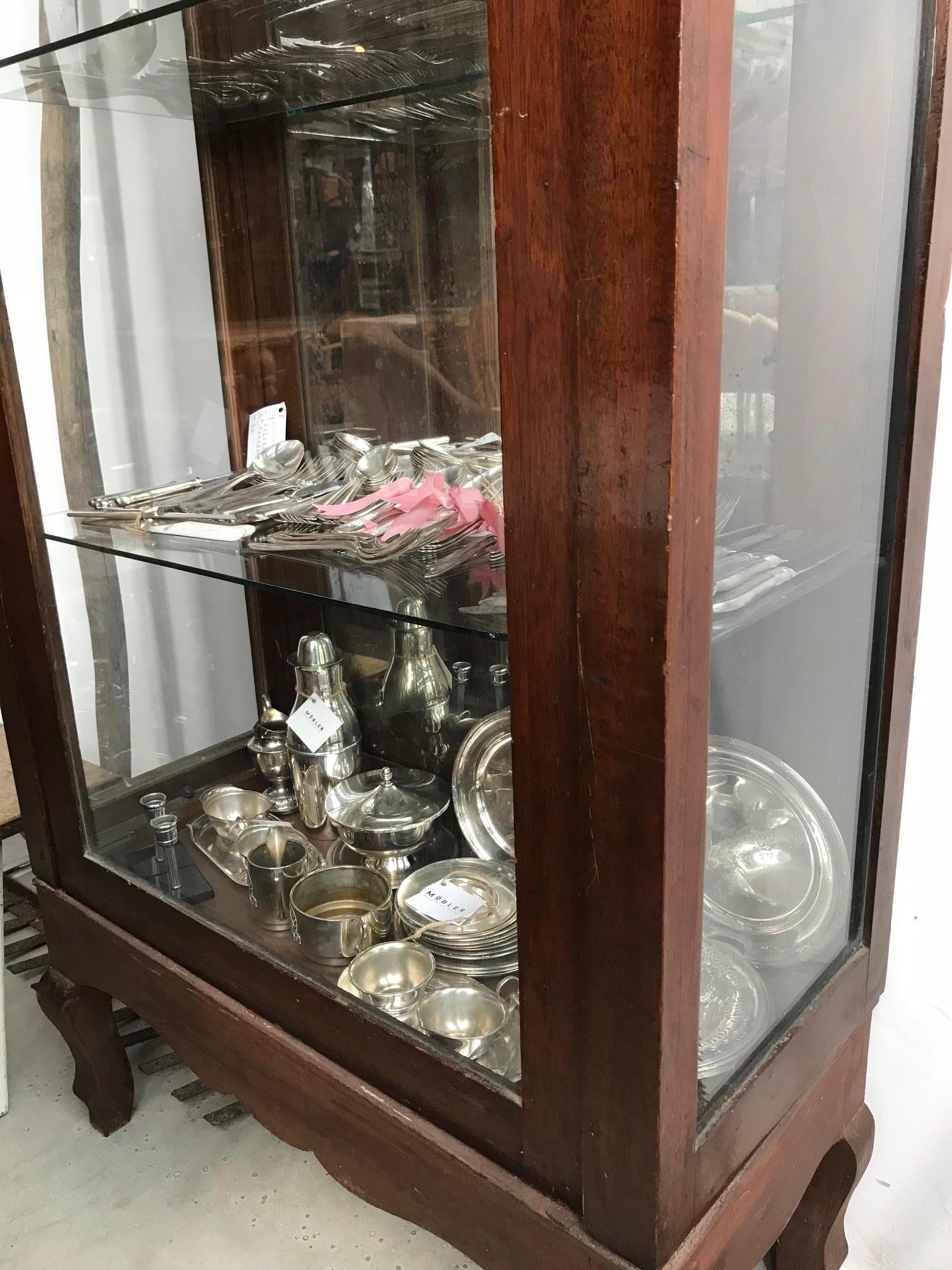 19th Century Swedish Jugend Untouched Vitrine In Good Condition For Sale In Singapore, SG