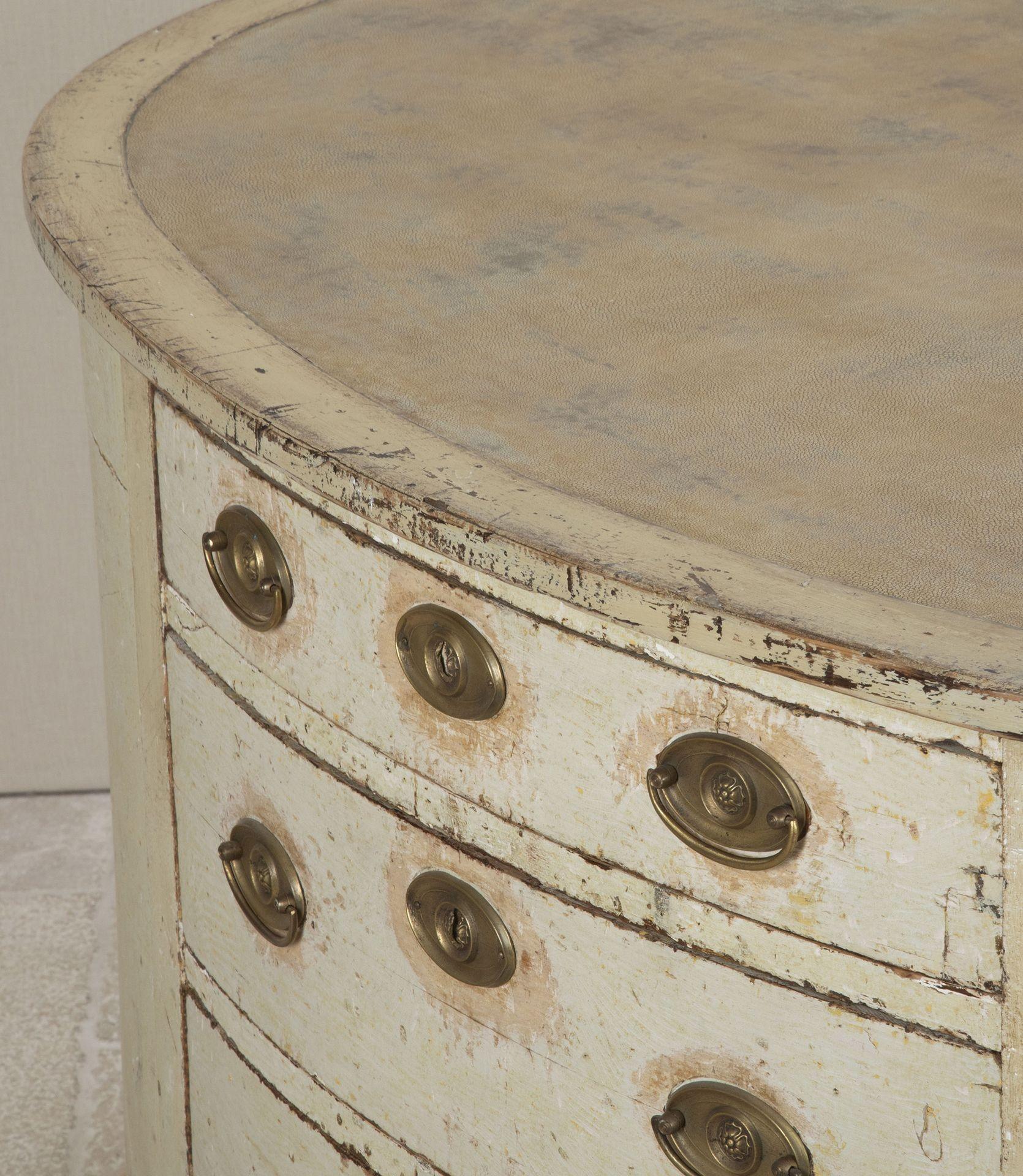 Scrivania svedese a forma di rene del XIX secolo dipinta in originale in vendita 8