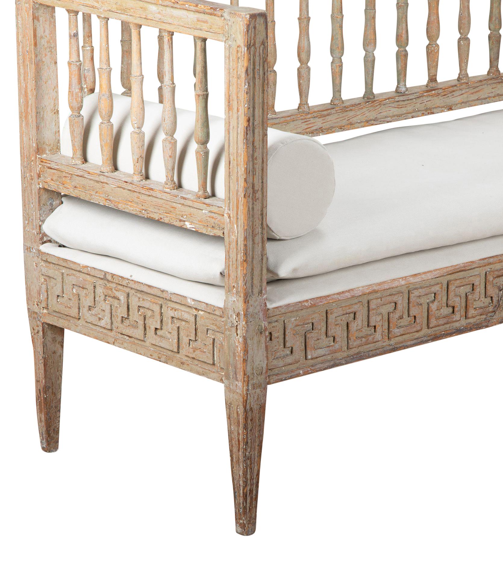 Schwedisches Leitersofa des 19. Jahrhunderts mit griechischem Schlüssel-Design im Angebot 2