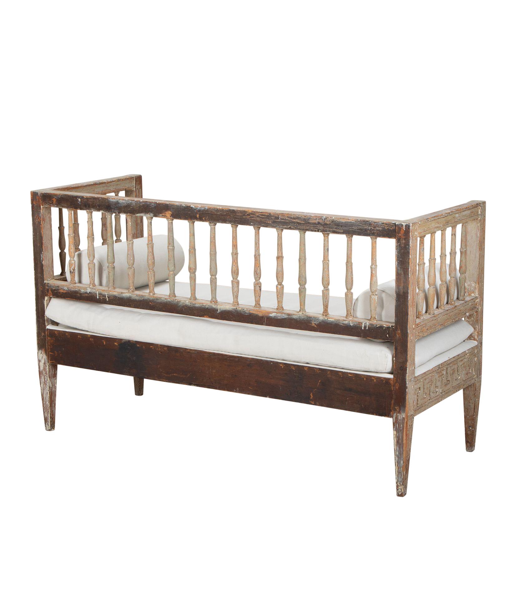 Schwedisches Leitersofa des 19. Jahrhunderts mit griechischem Schlüssel-Design im Angebot 4