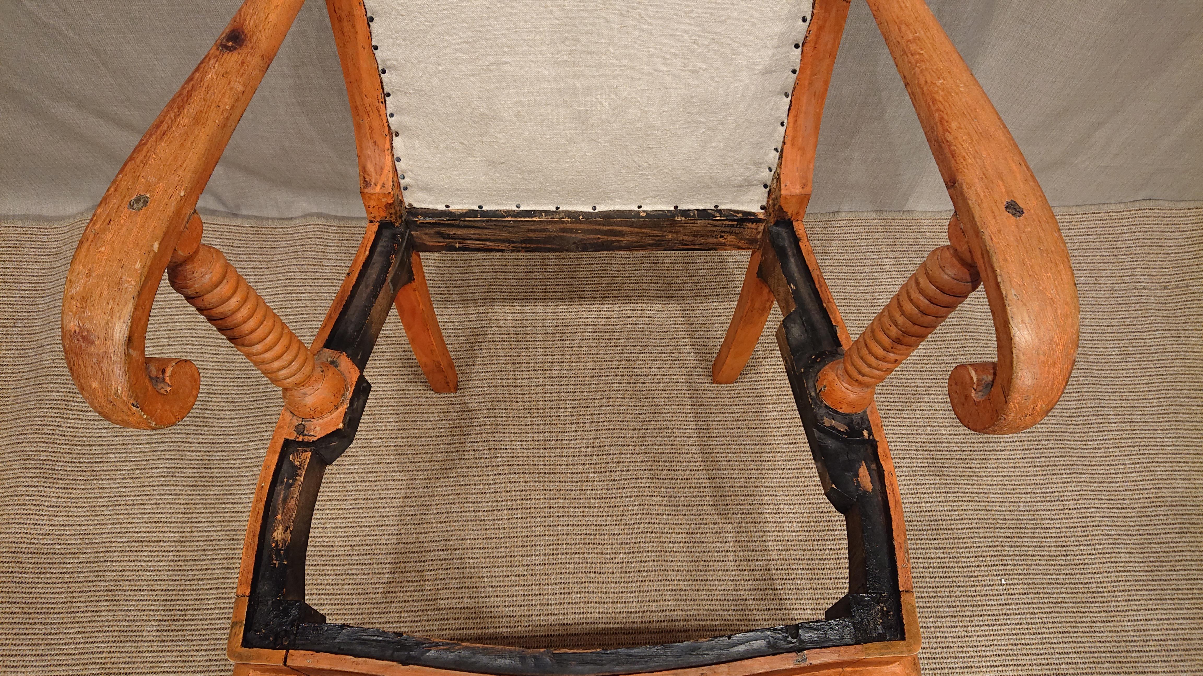 Sillón tapizado de estilo barroco tardío sueco del siglo XIX con pintura original en venta 9