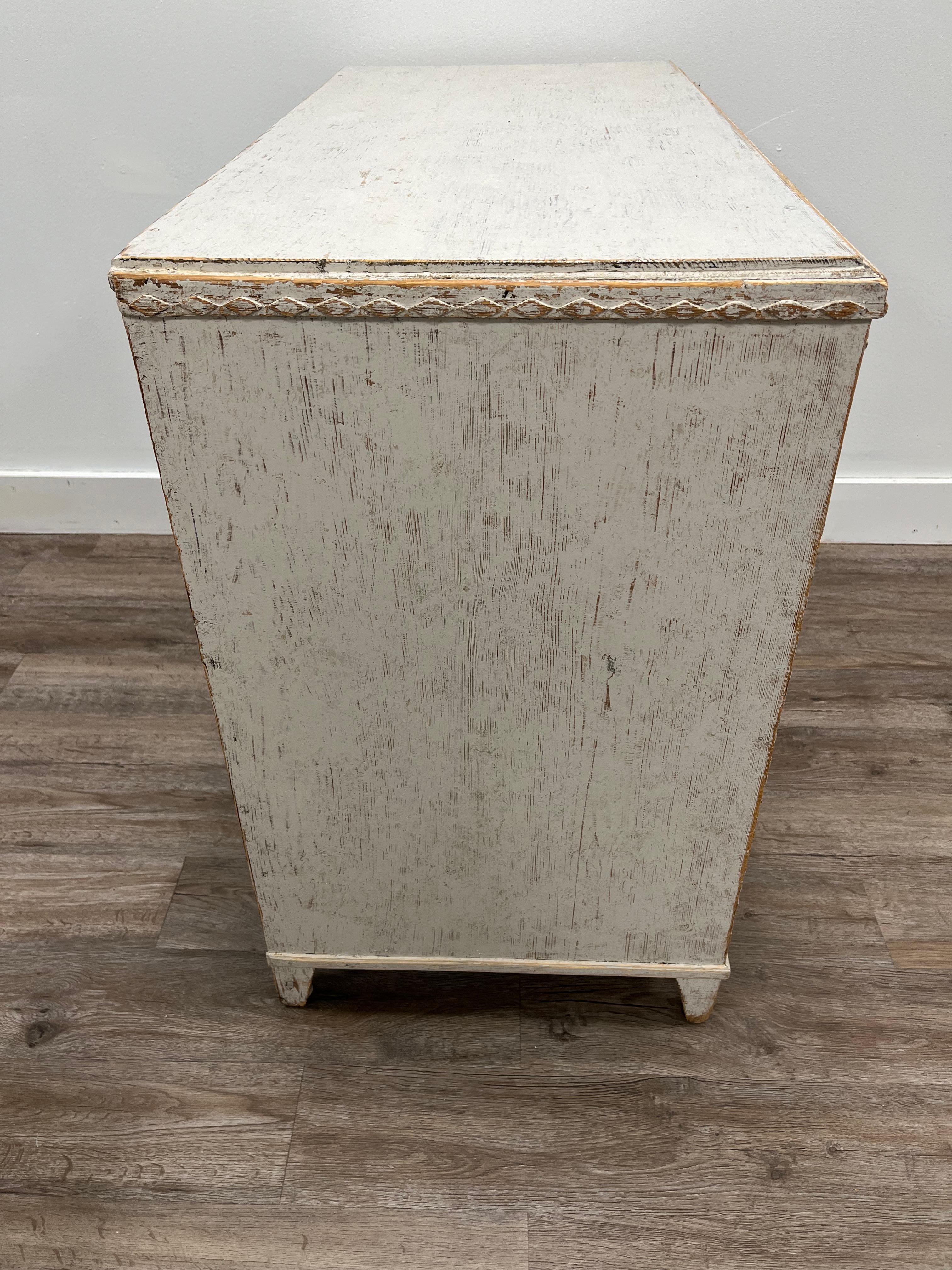 19th Century Swedish Late Gustavian Chest of Drawers For Sale 4