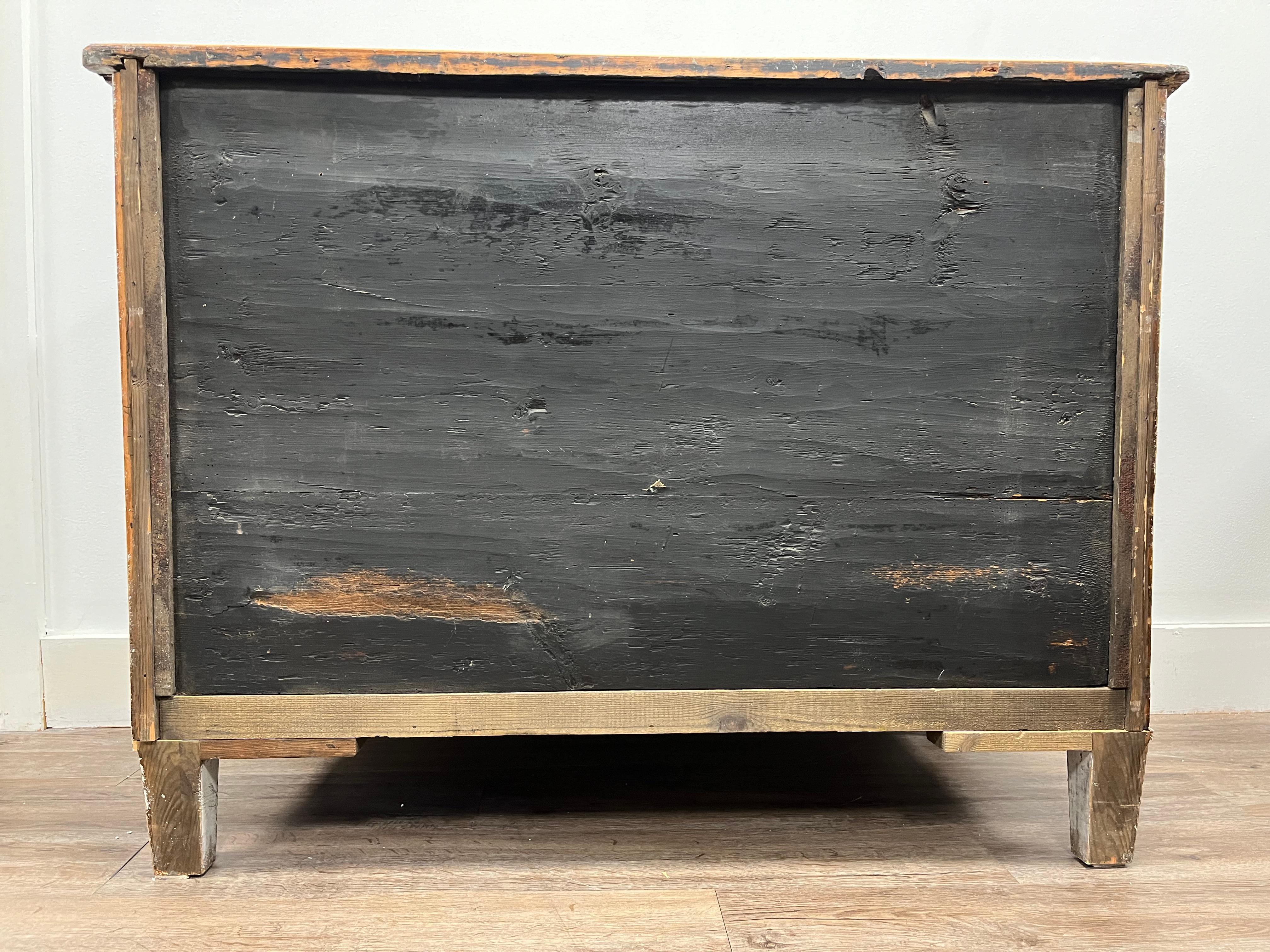 19th Century Swedish Late Gustavian Commode For Sale 3