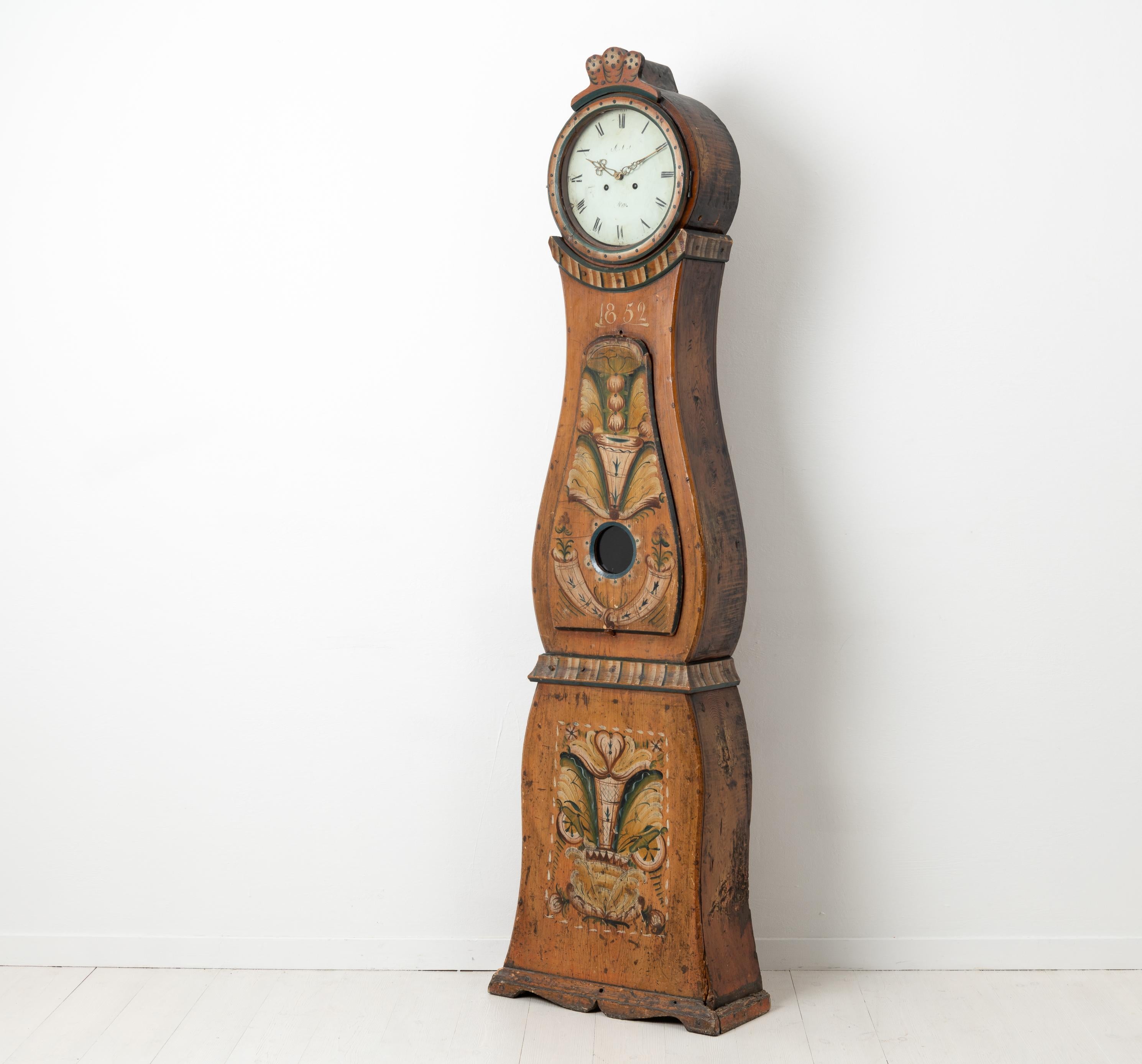 19th Century Swedish Mora Clock in Rococo Style  In Good Condition In Kramfors, SE