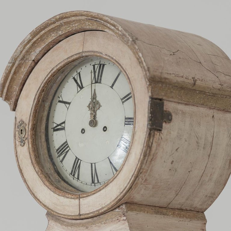 19th Century Swedish Mora Working Tall Case Clock in Original Paint For Sale 5