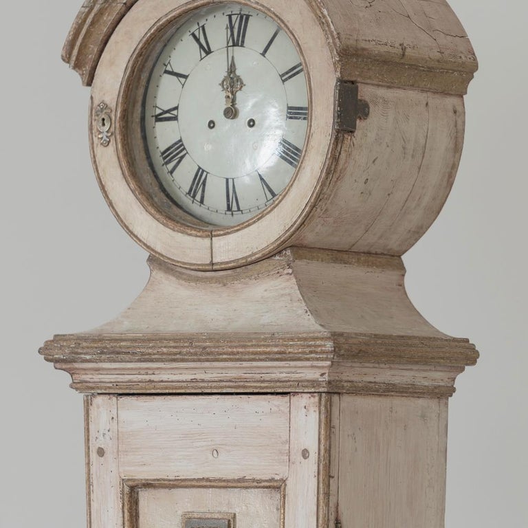 19th Century Swedish Mora Working Tall Case Clock in Original Paint For Sale 6