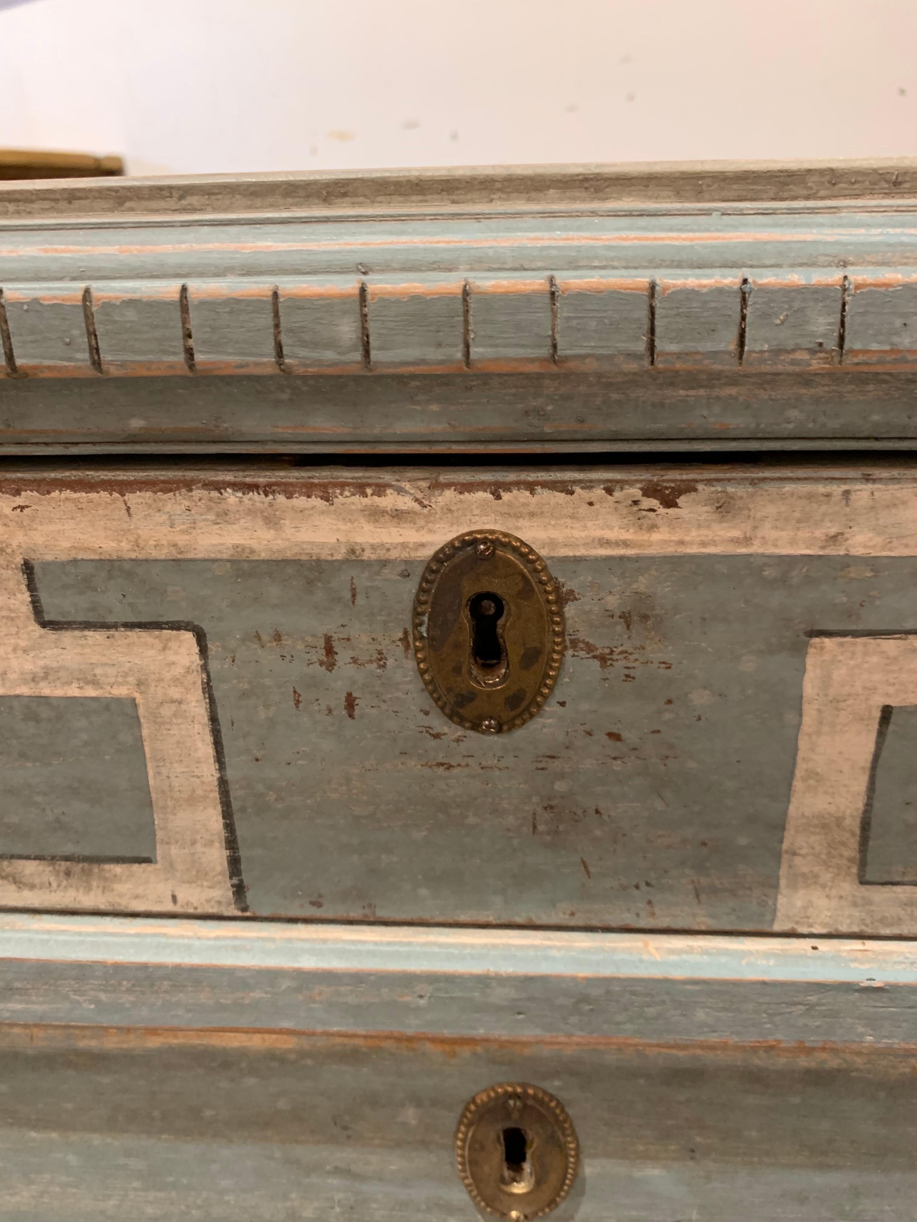 19th Century Swedish Neoclassical Painted Chests In Good Condition In Dallas, TX