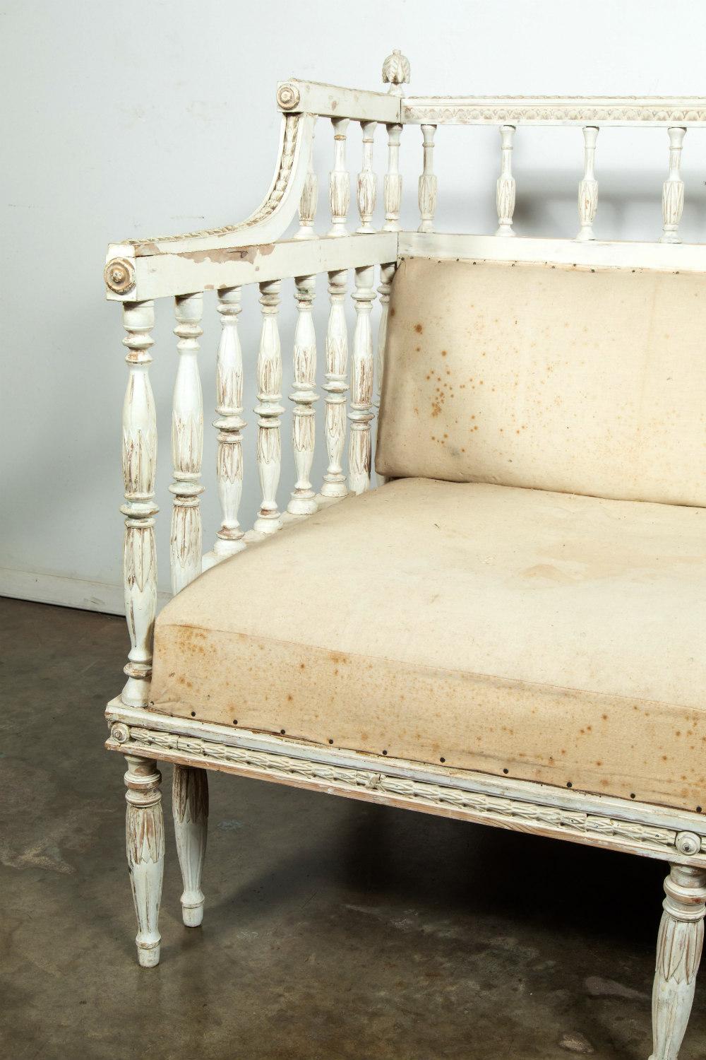 19th Century Swedish Neoclassical Carved and Painted Sofa Bench 10