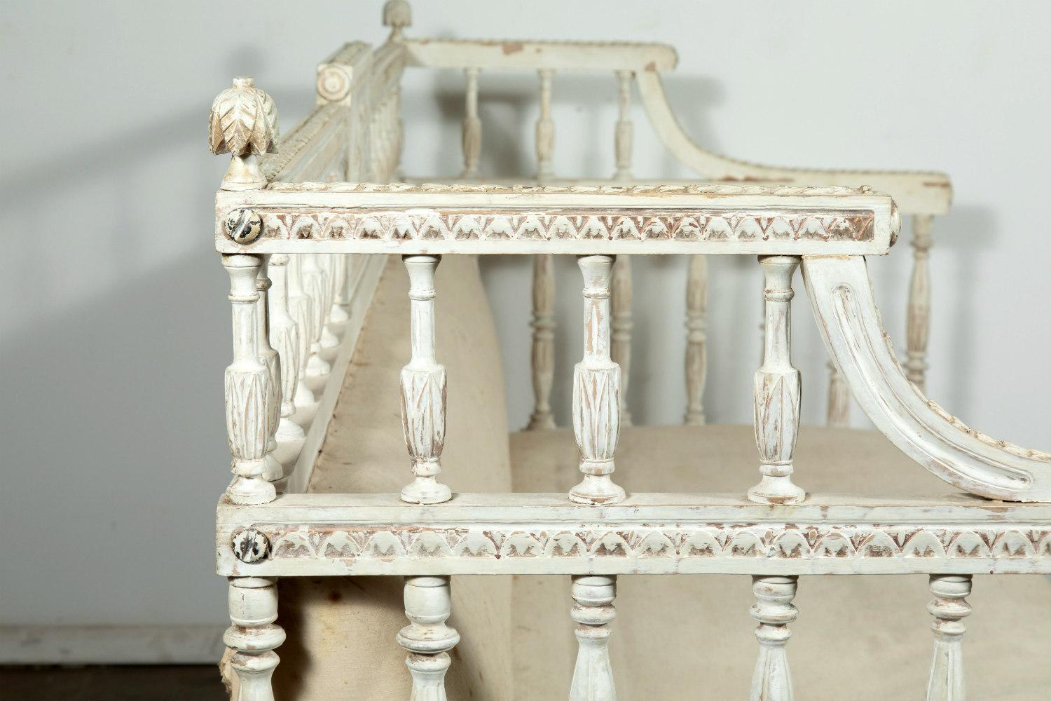19th Century Swedish Neoclassical Carved and Painted Sofa Bench 3