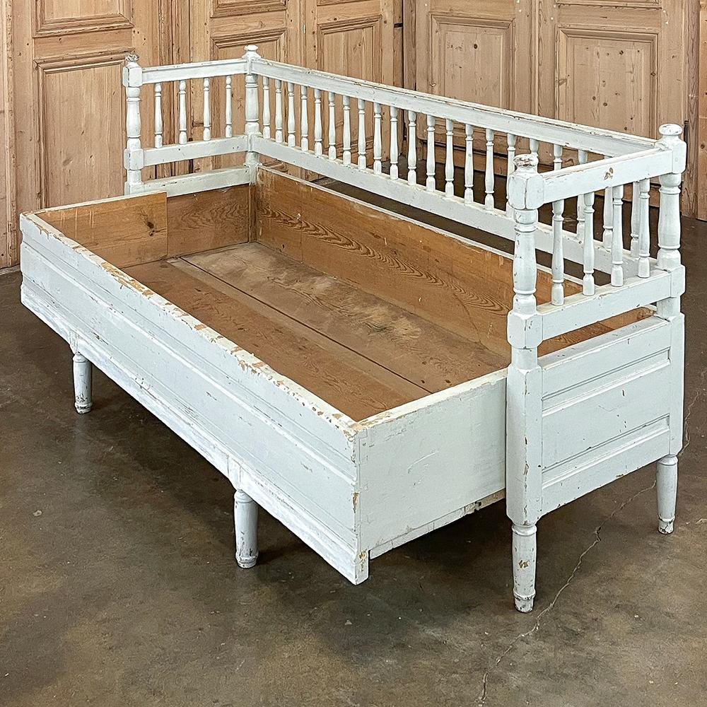 Pine 19th Century Swedish Neoclassical Painted Bench, Trundle Bed For Sale