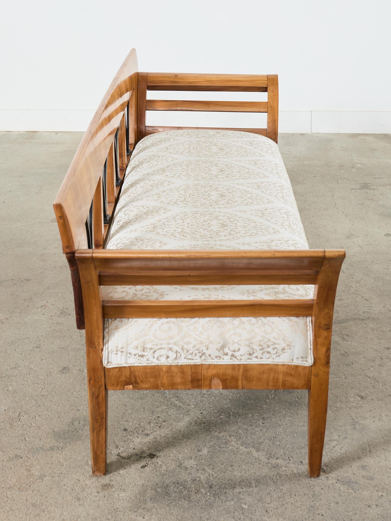 19th Century Swedish Neoclassical Style Birch Veneer Bench Seat For Sale 6