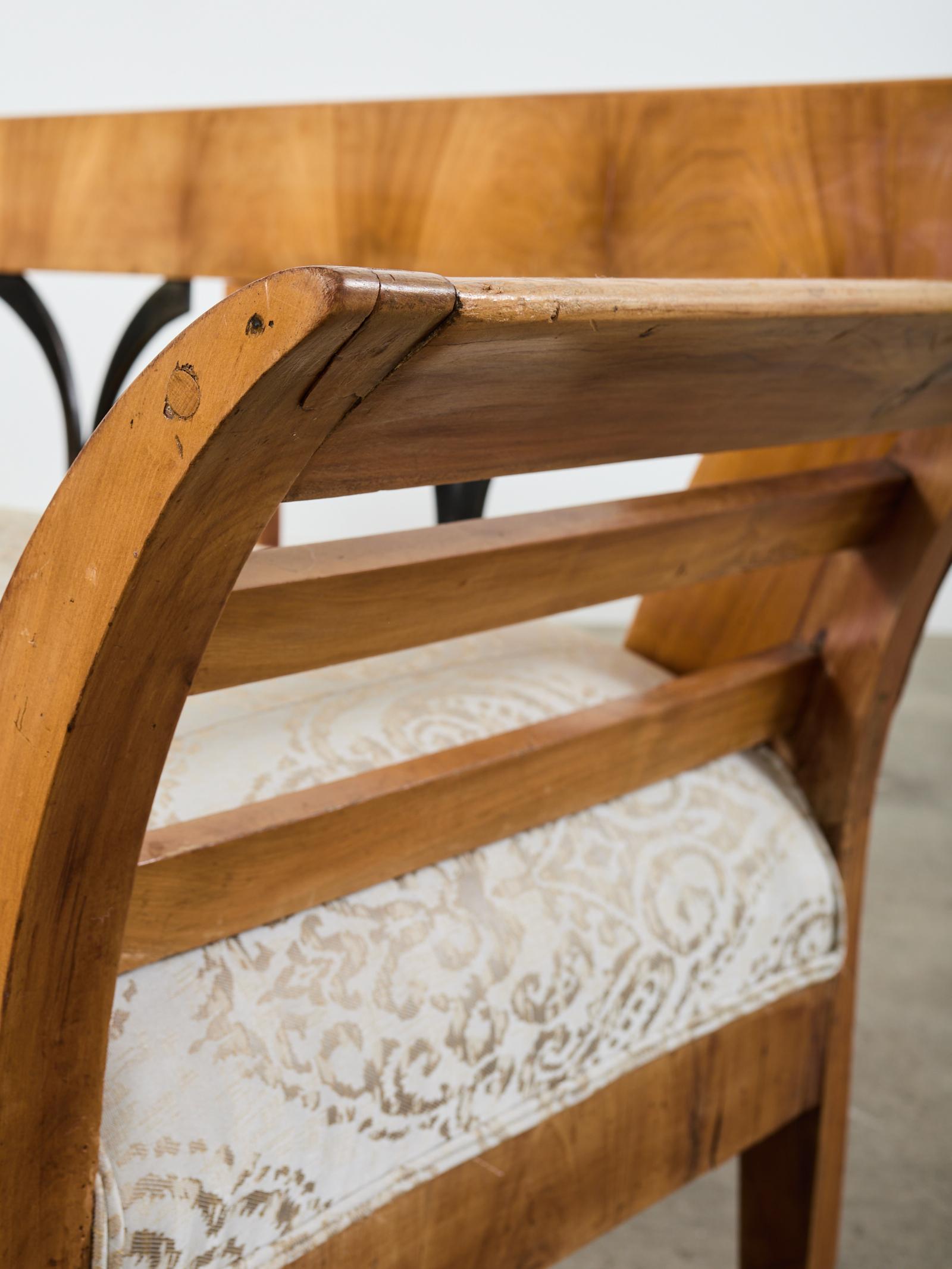 19th Century Swedish Neoclassical Style Birch Veneer Bench Seat For Sale 10