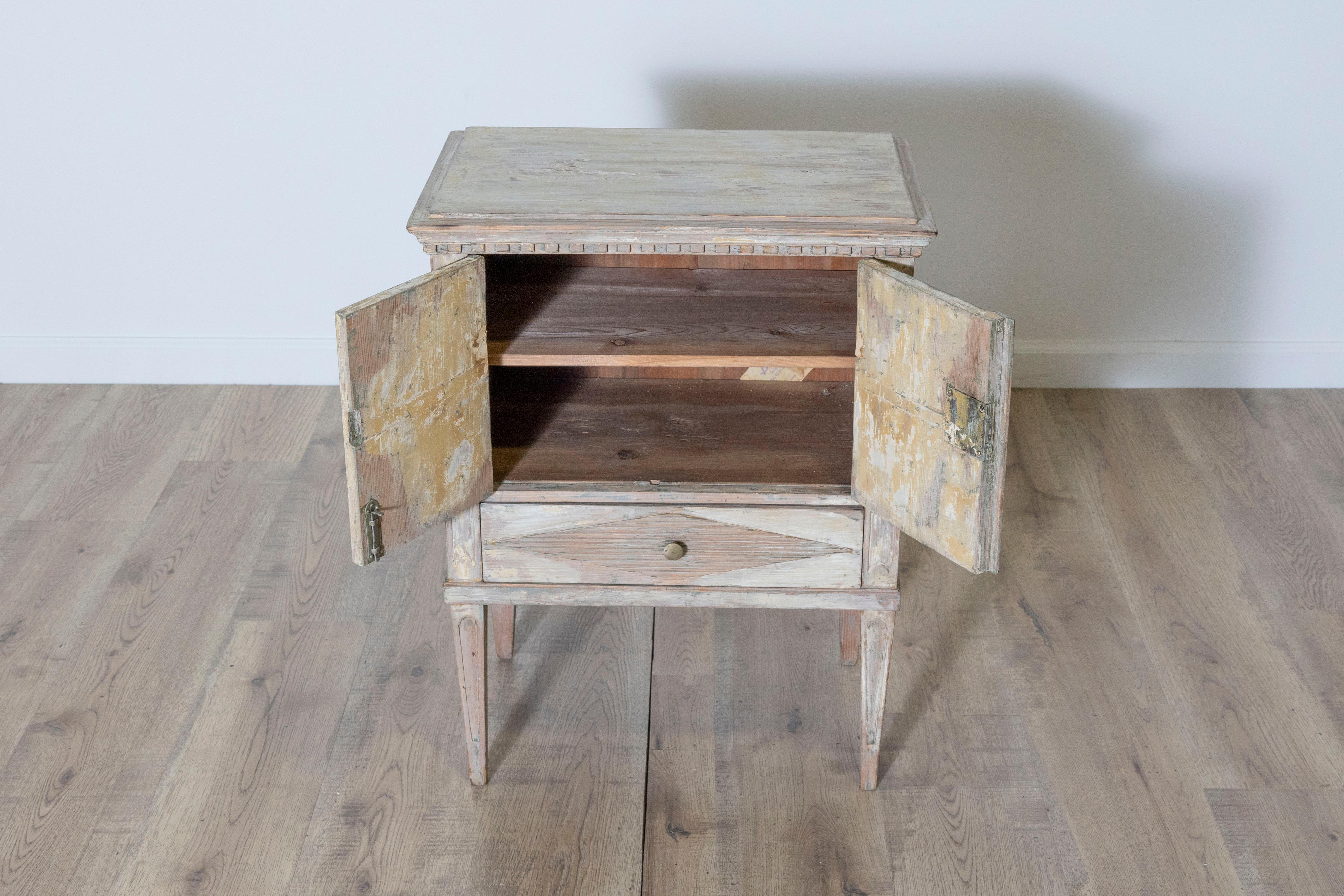 Joinery 19th Century Swedish Nightstand Circa 1820