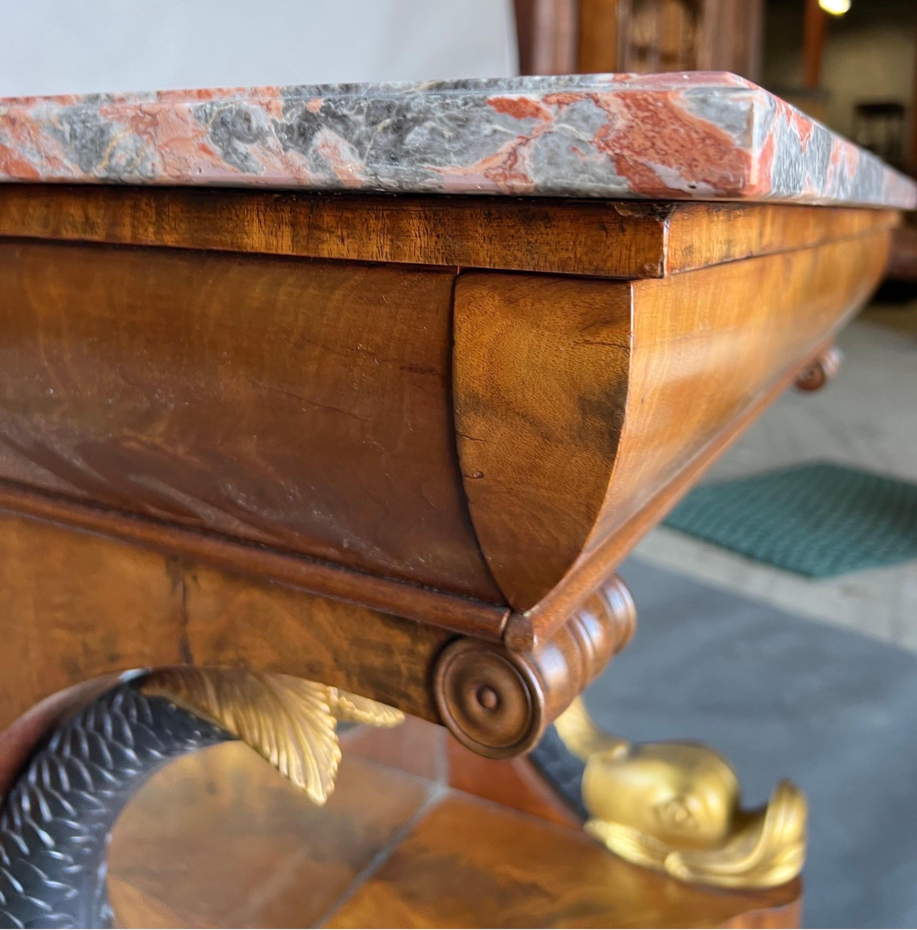 19th Century Swedish or French Neoclassical Parcel Gilt Dolphin Console For Sale 4