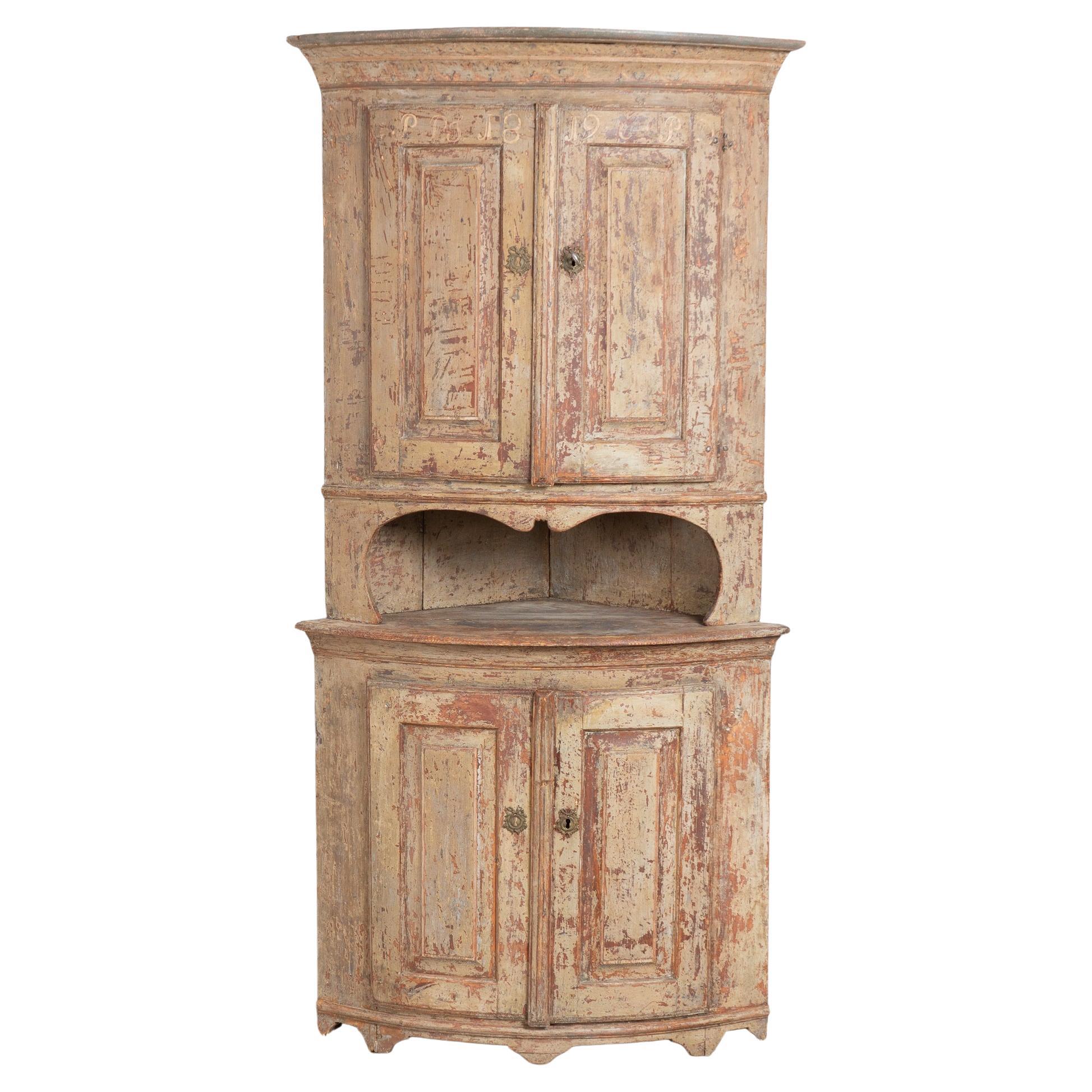 19th Century Swedish Original Painted Pine Corner Cabinet For Sale