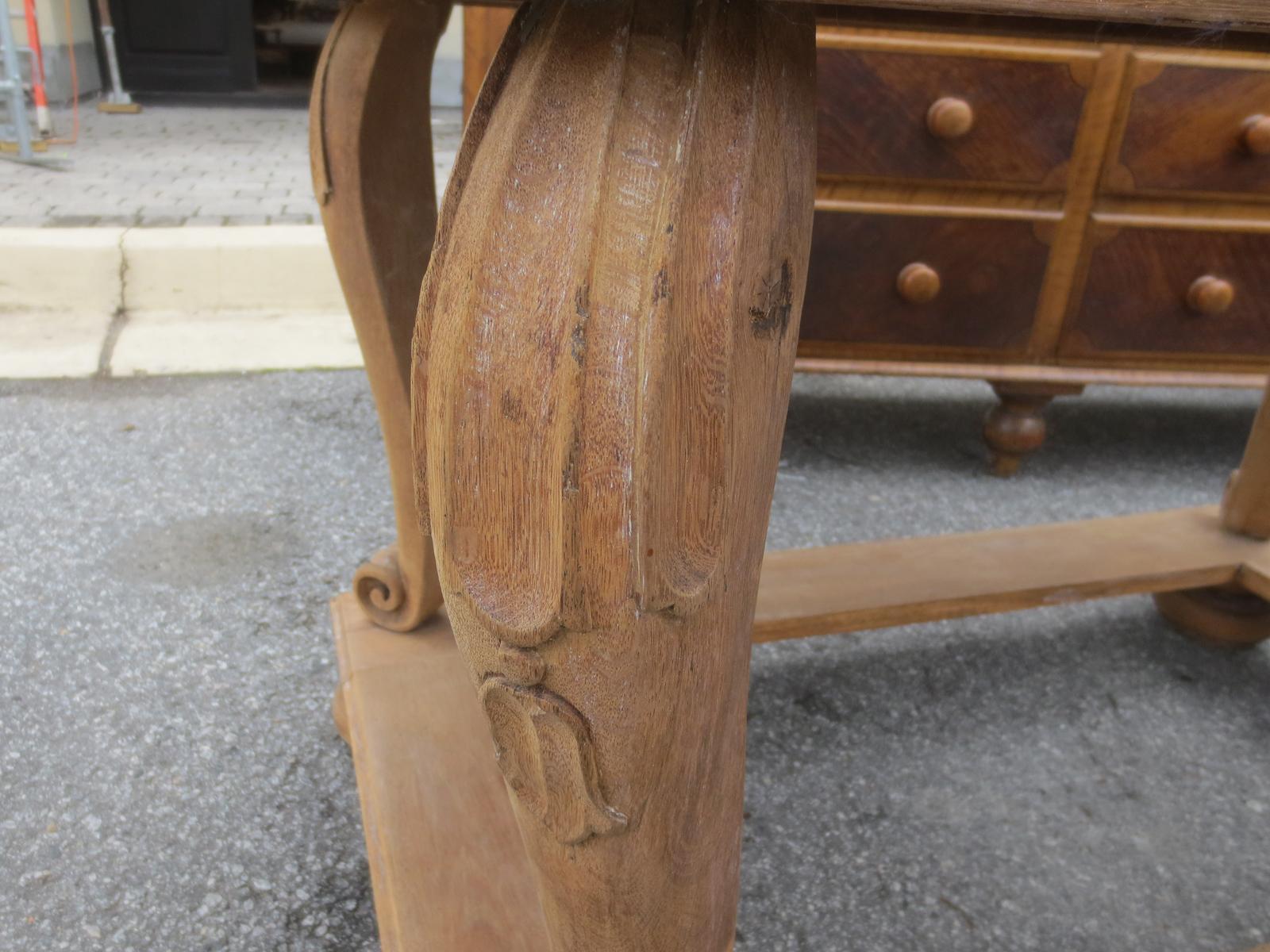 19th Century Swedish Oval Center Table with Drawer 3