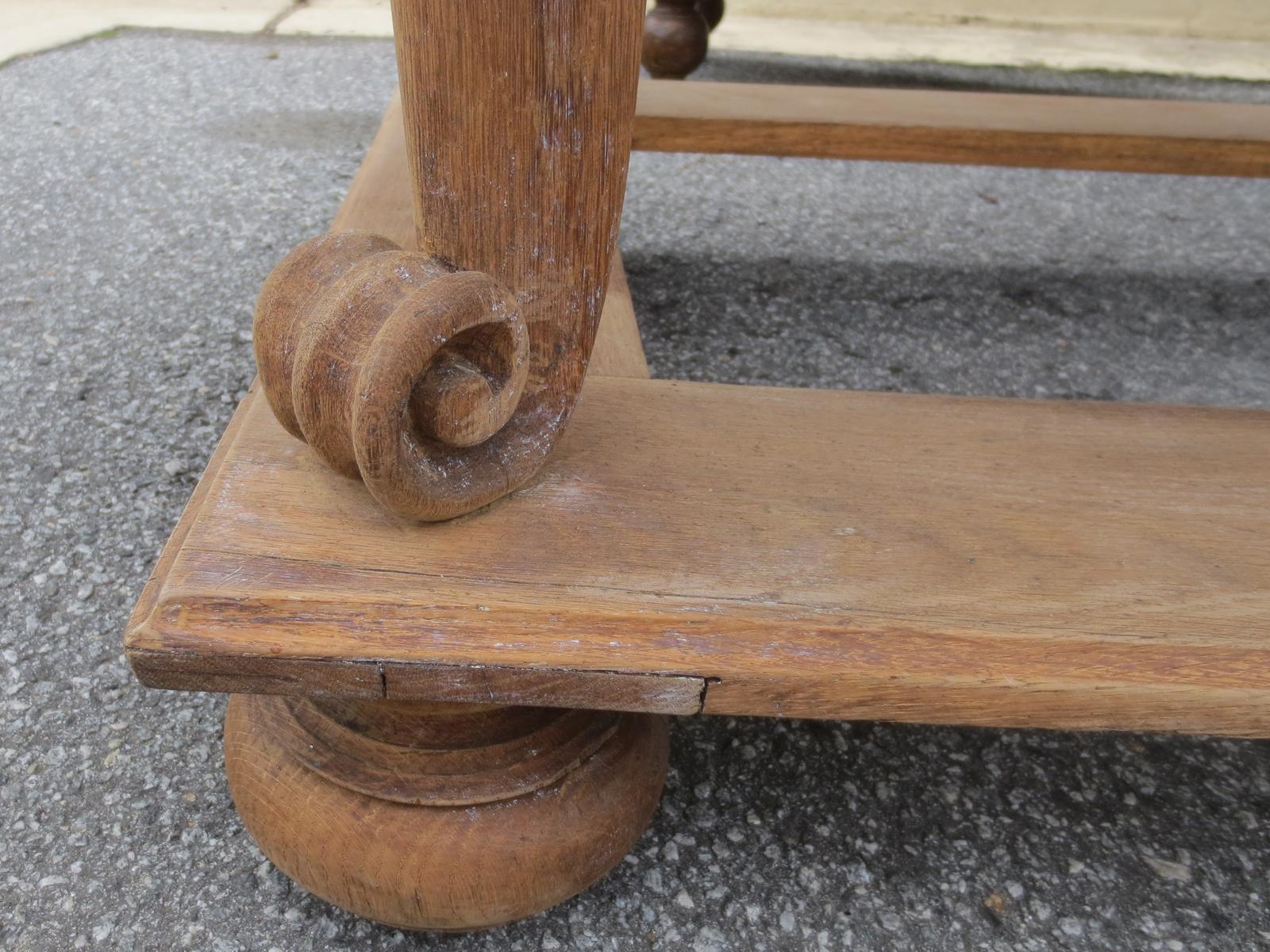 19th Century Swedish Oval Center Table with Drawer 4