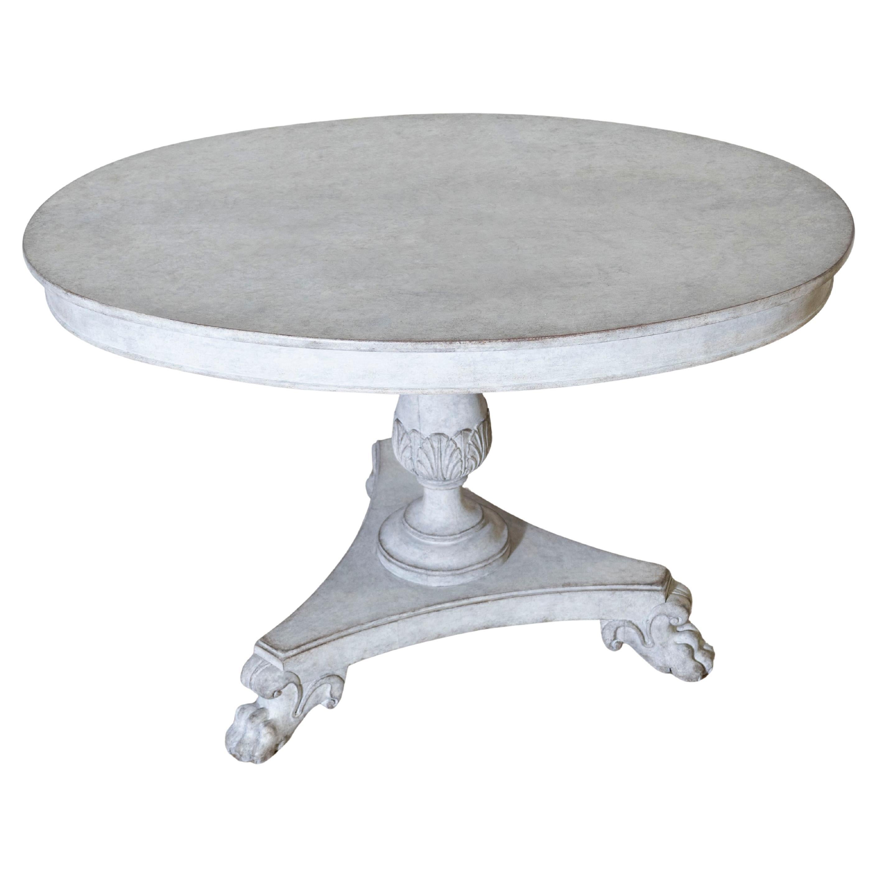 Mesa ovalada de pedestal sueca del siglo XIX Circa 1890