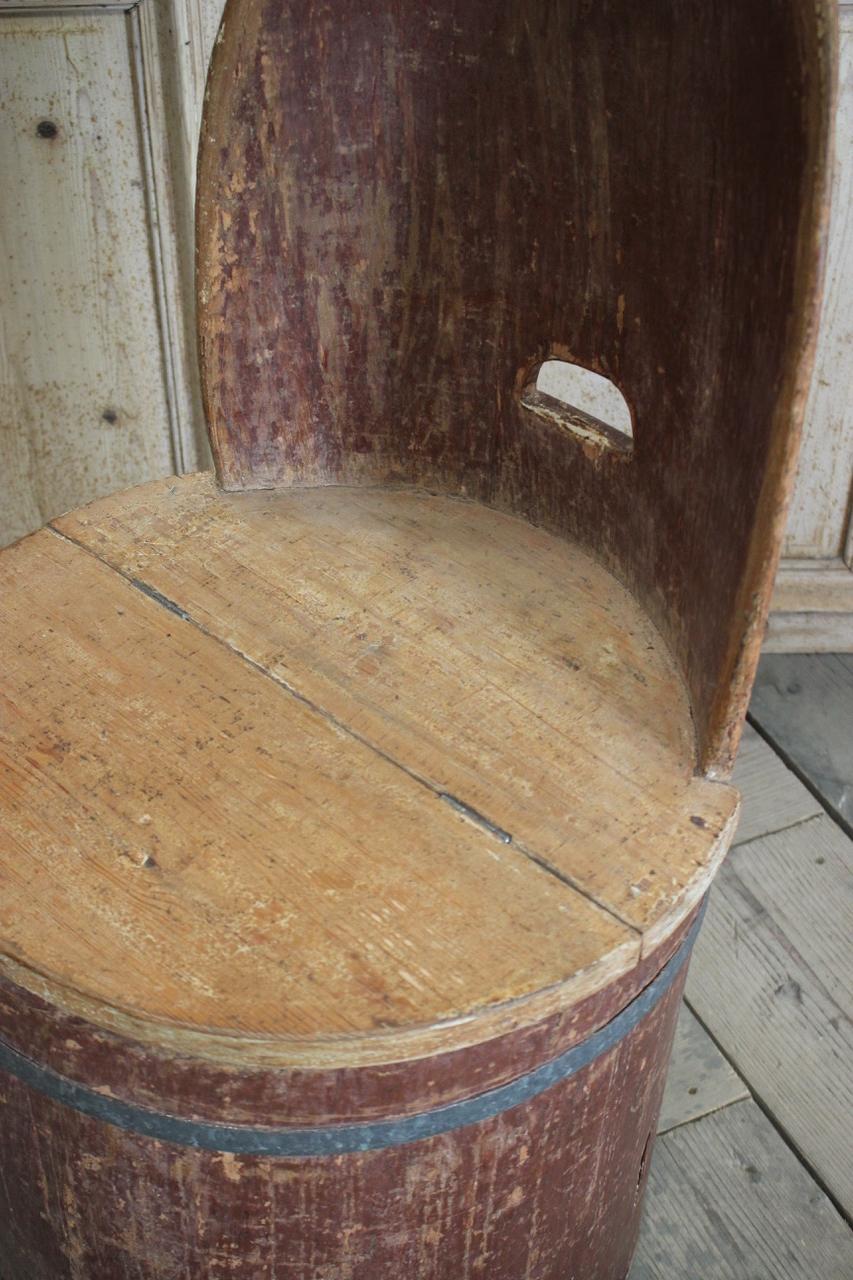 19th Century Swedish Painted Barrel Chair in Original Paint 1