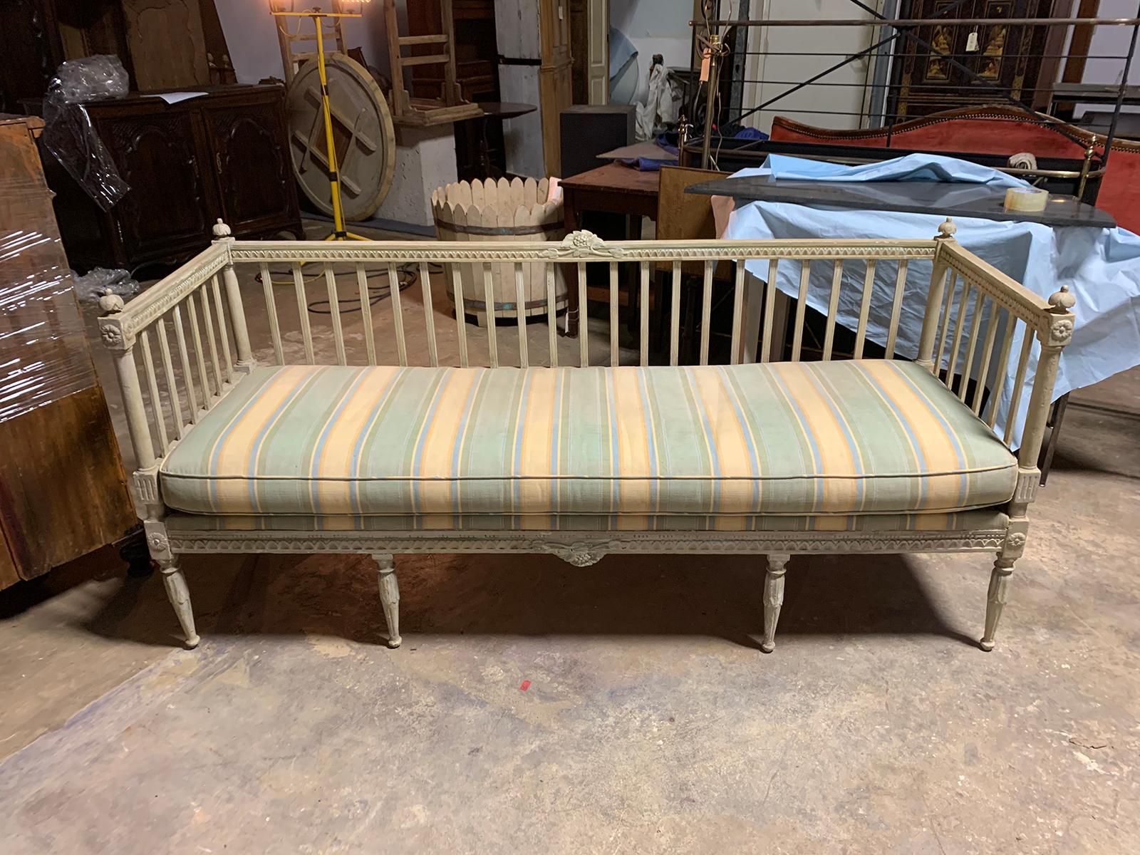 19th Century Swedish Painted Bench / Daybed / Sofa 10