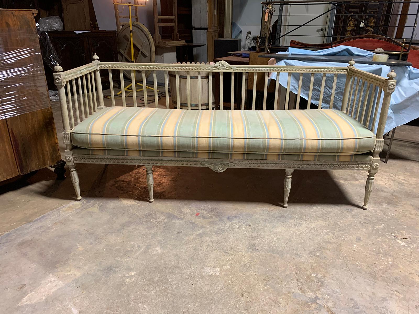 19th century Swedish painted bench / daybed / sofa.