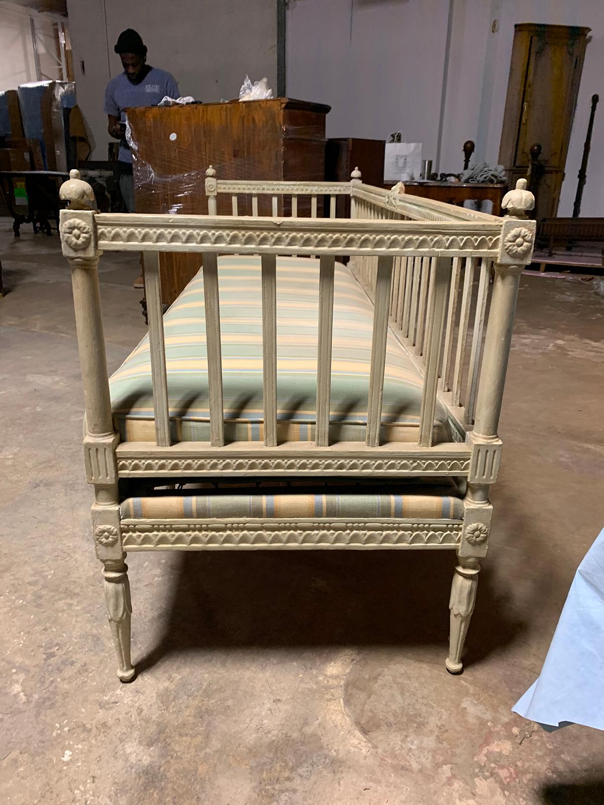 19th Century Swedish Painted Bench / Daybed / Sofa In Good Condition In Atlanta, GA
