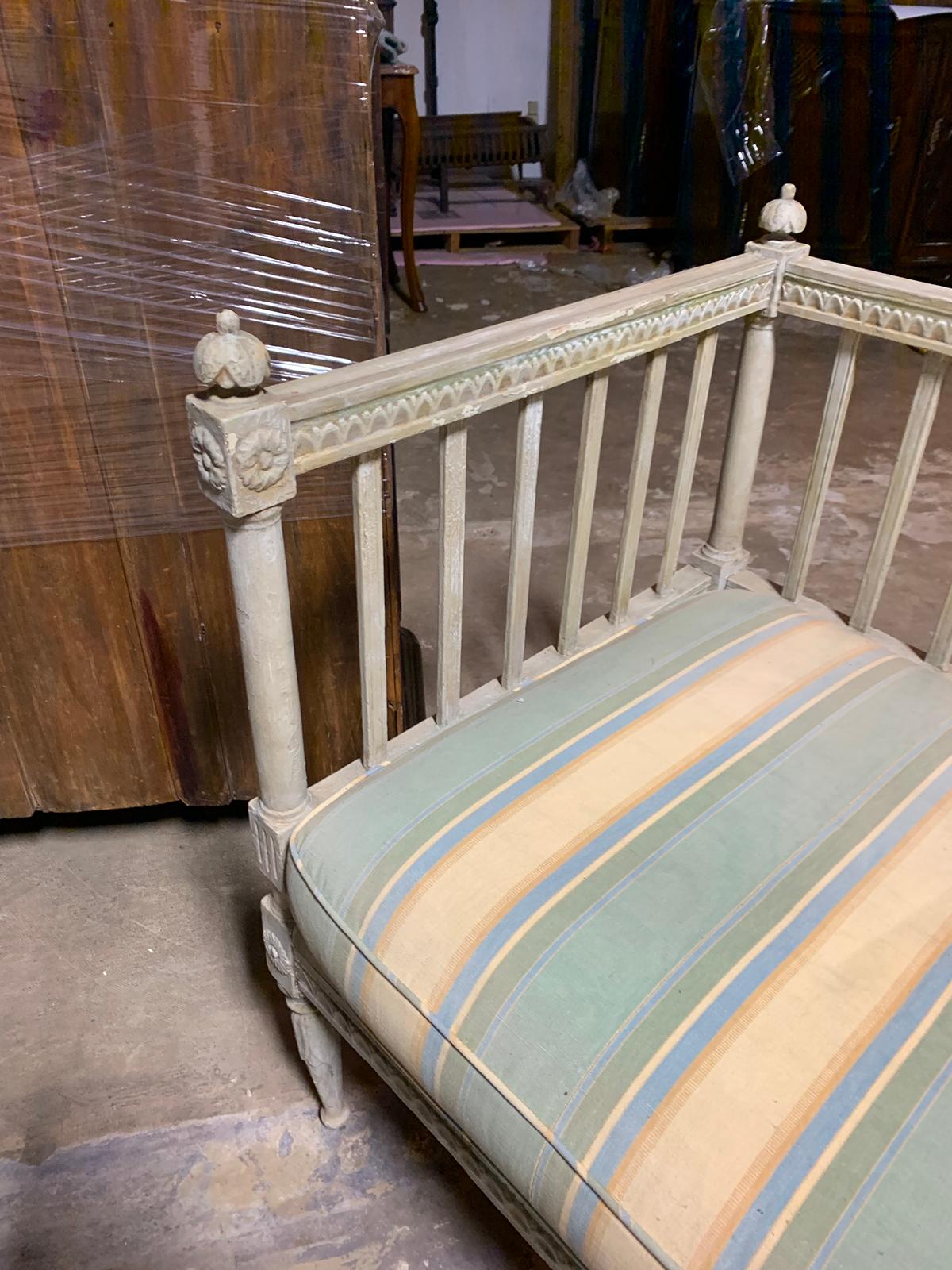 19th Century Swedish Painted Bench / Daybed / Sofa 1