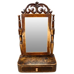 Specchio da toilette per bambini dipinto nel XIX secolo in Svezia