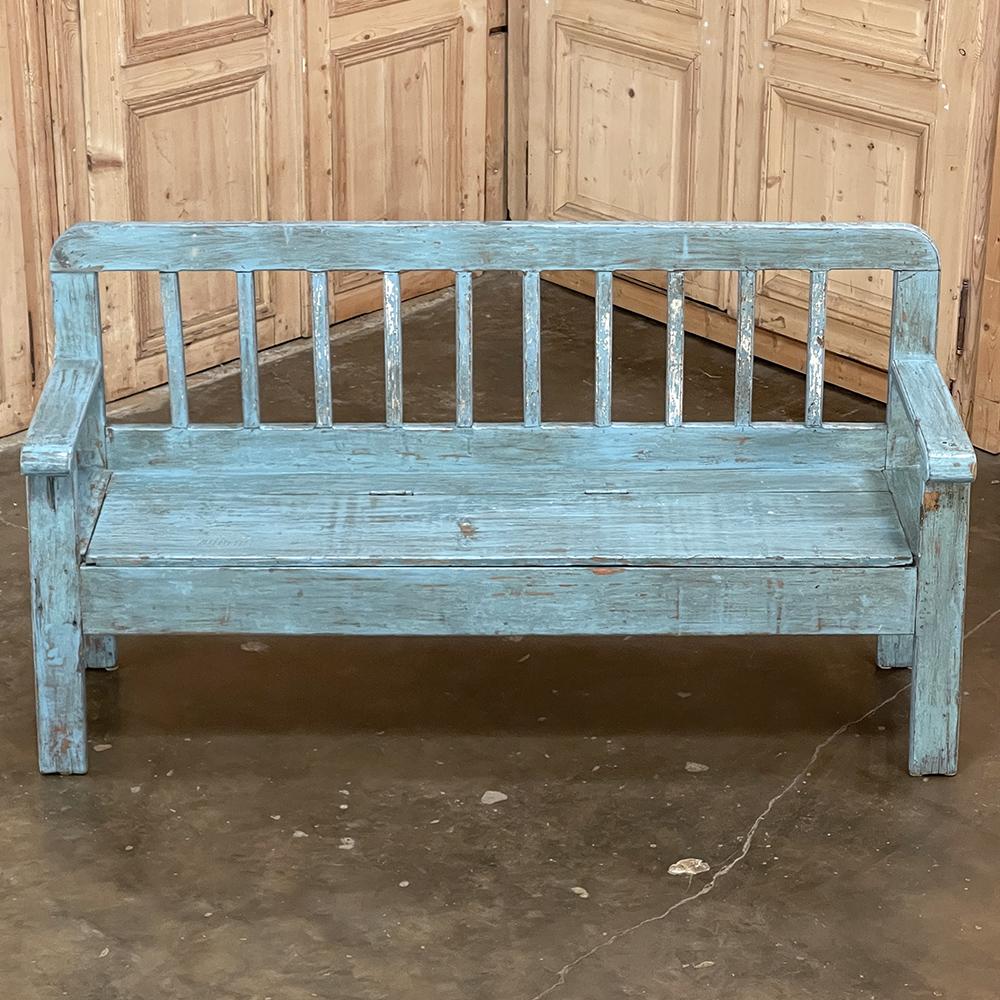 Hand-Crafted 19th Century Swedish Painted Hall Bench For Sale