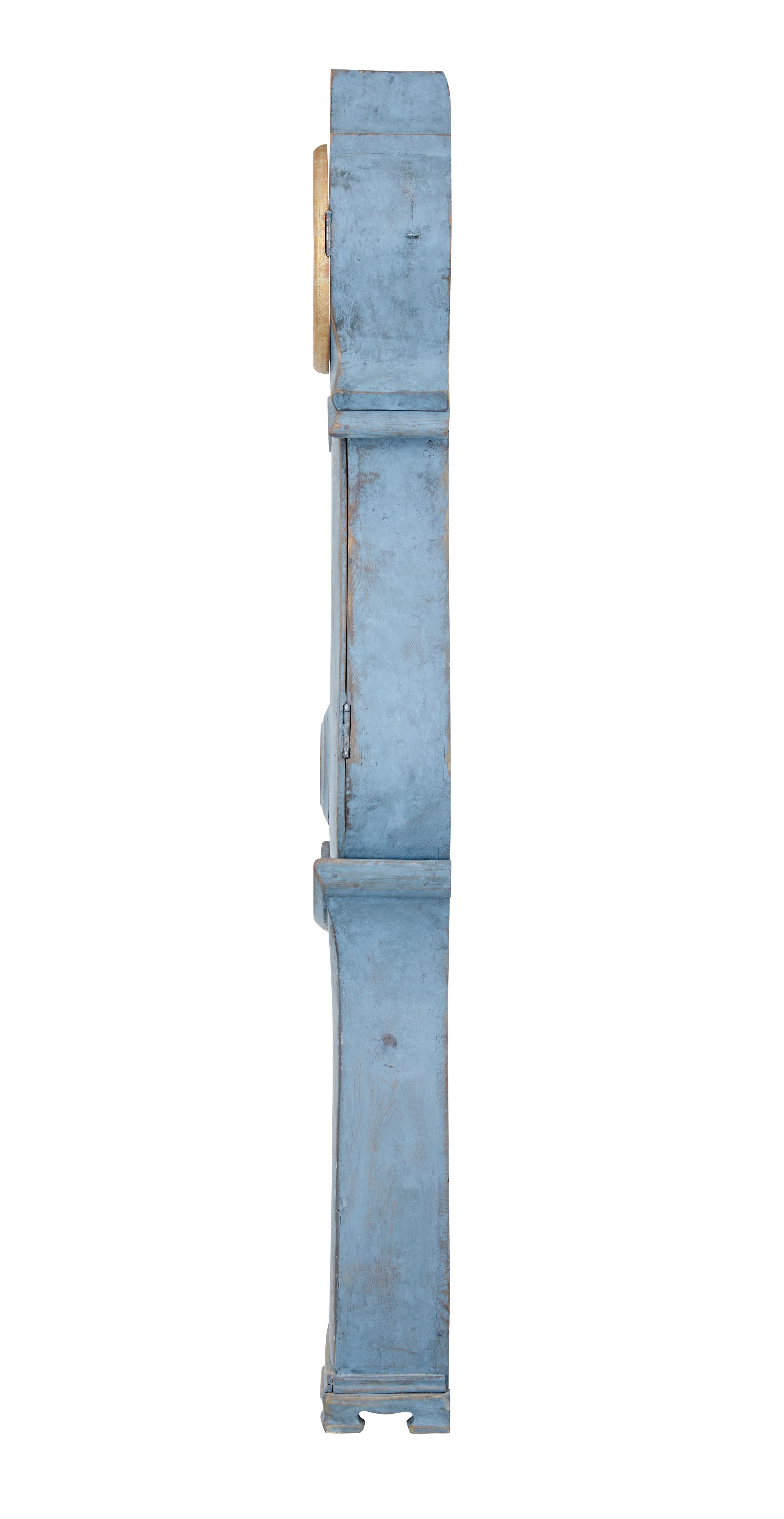 19th Century Swedish Painted Mora Longcase Clock In Good Condition In Debenham, Suffolk