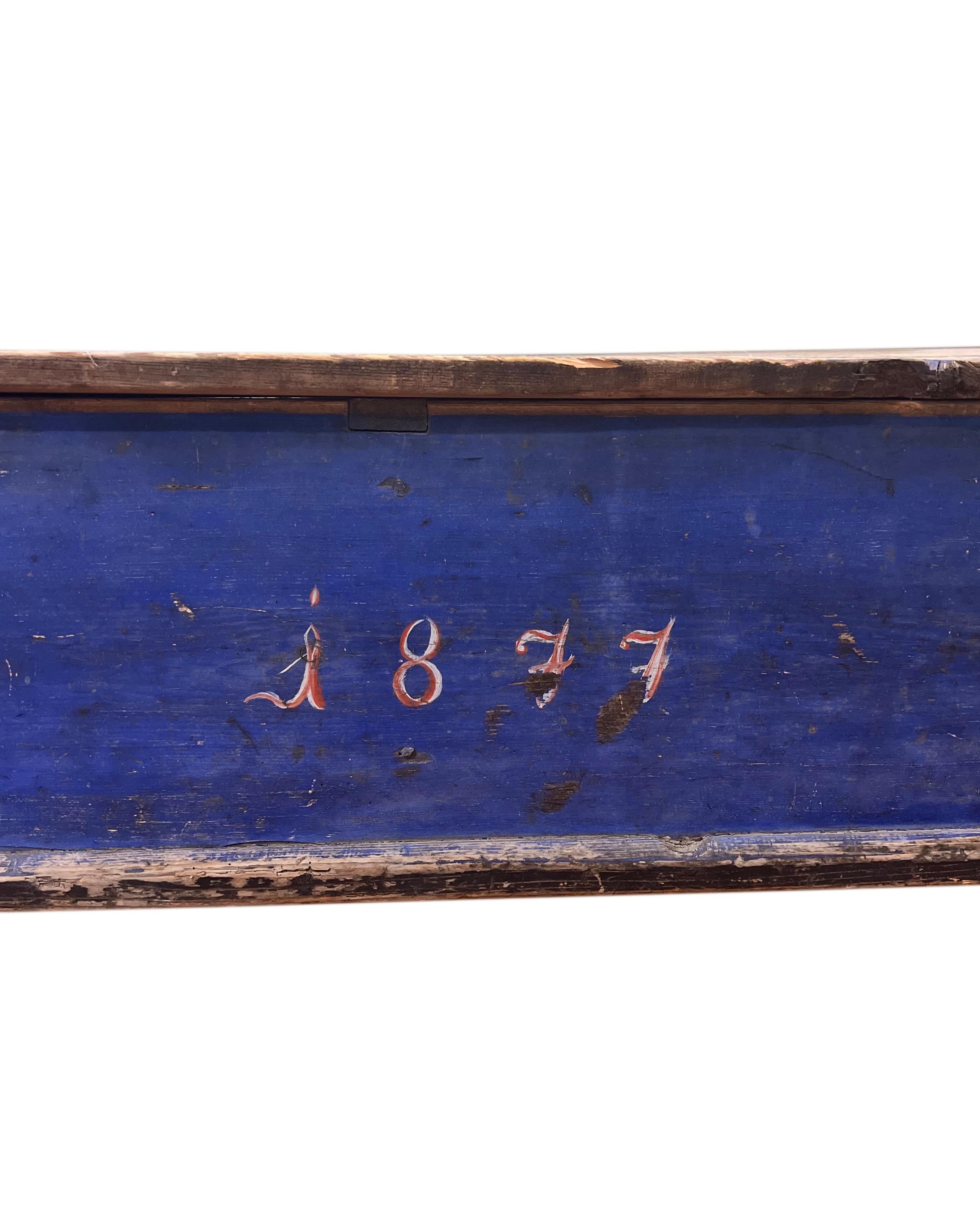 19th Century Swedish Painted Pine Chest or Bench In Good Condition In Doylestown, PA
