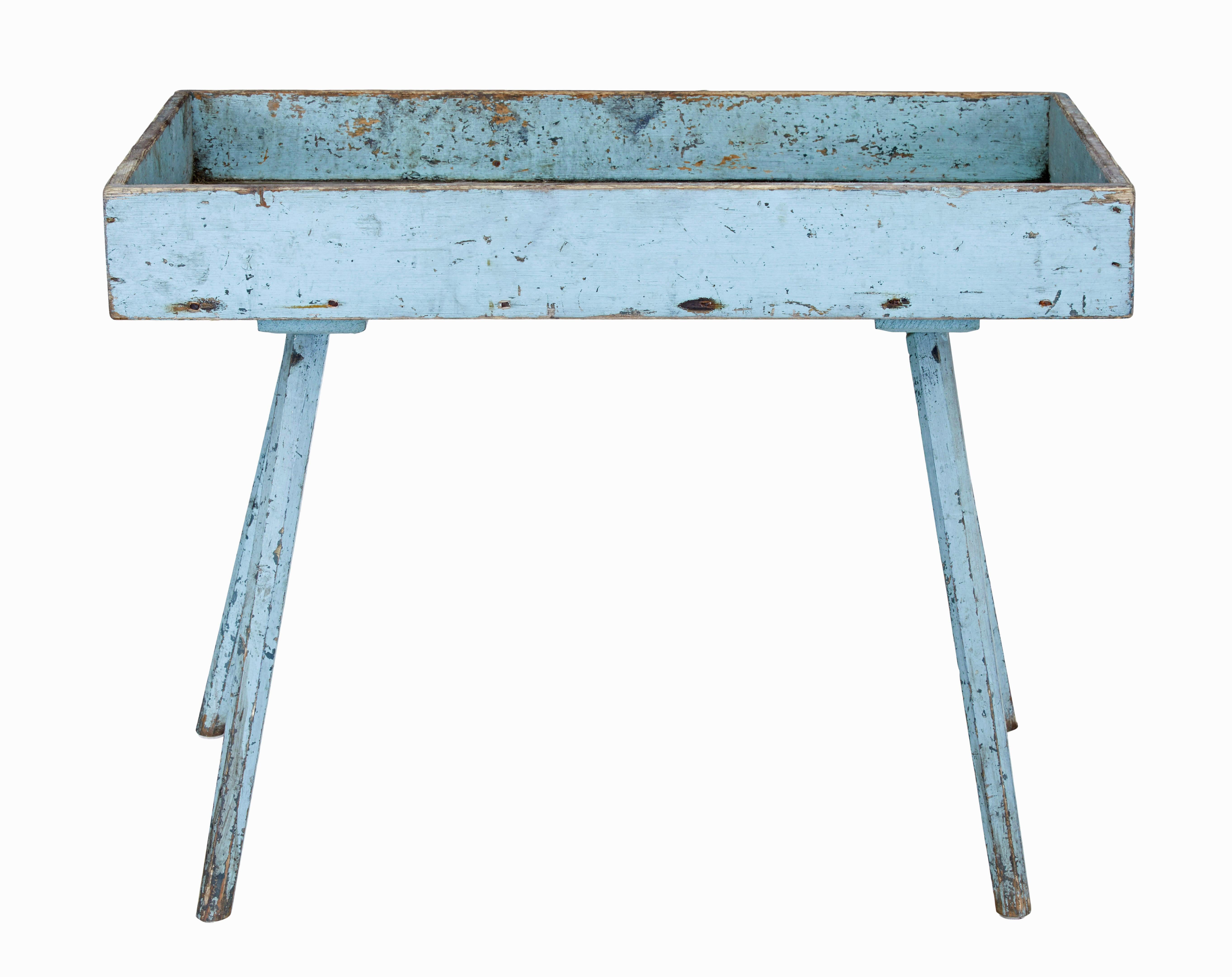 Hand-Carved 19th century Swedish painted pine garden room tray table For Sale