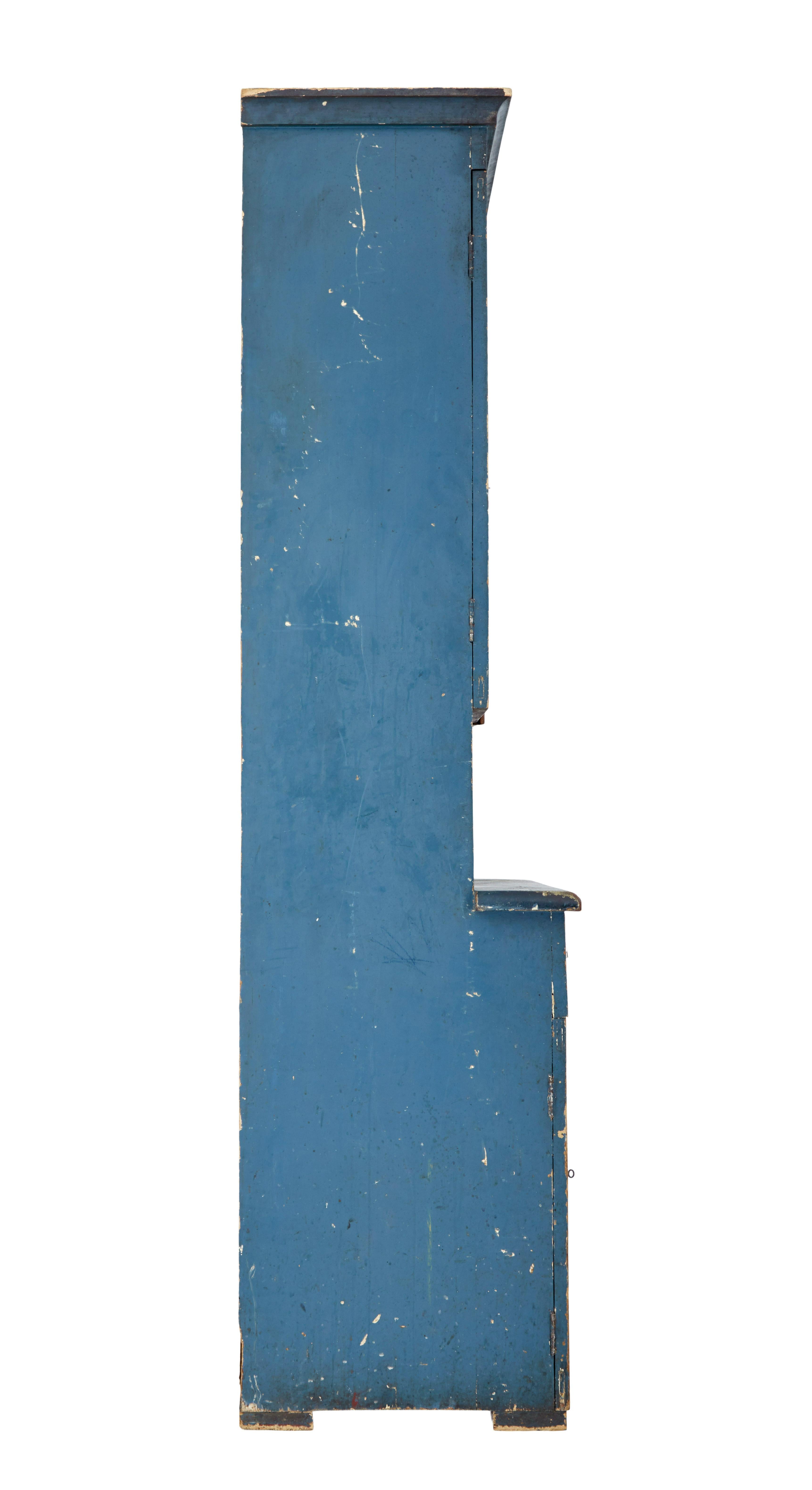 19th Century Swedish Painted Pine Kitchen Cupboard In Good Condition In Debenham, Suffolk