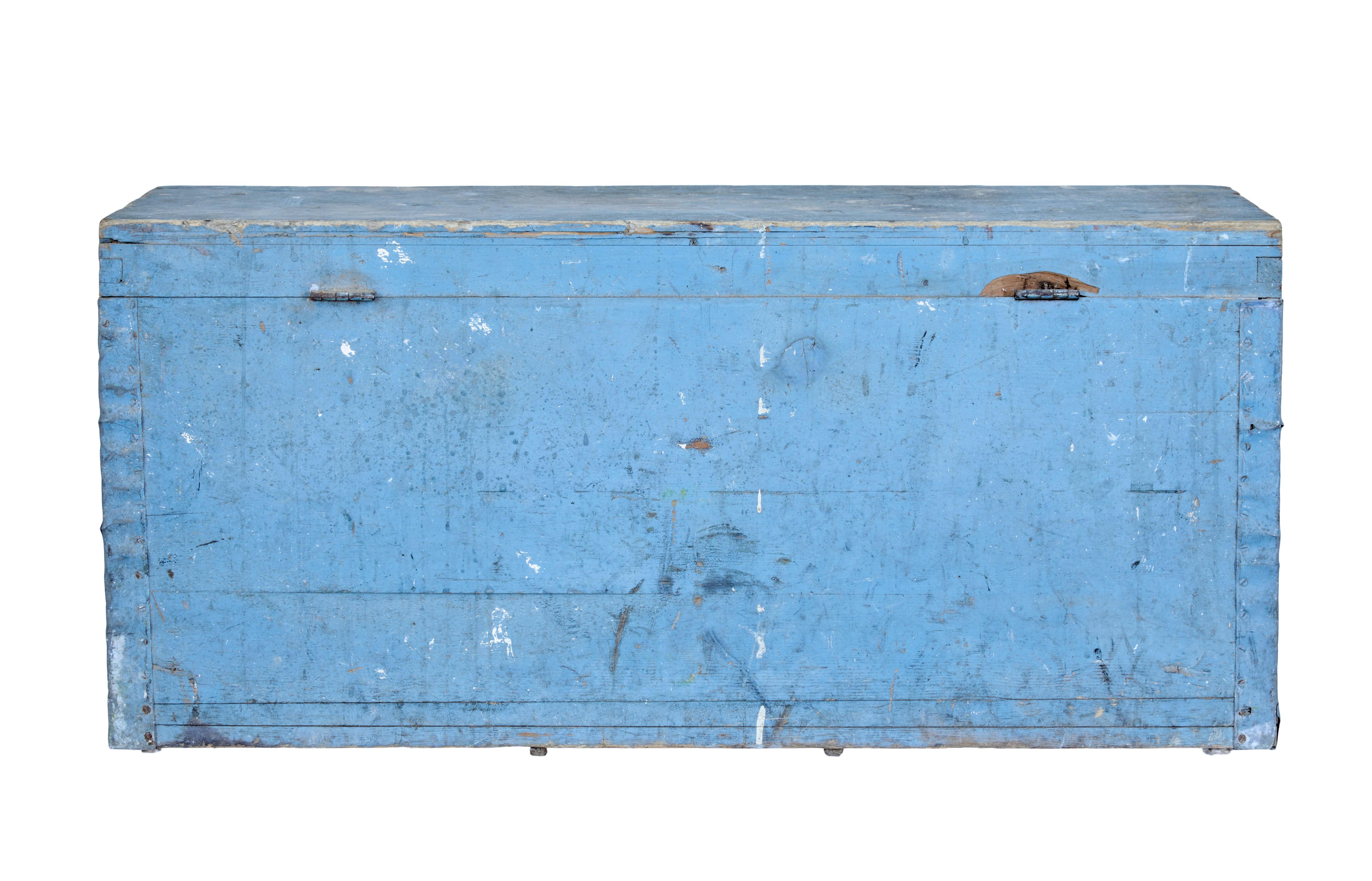 Hand-Crafted 19th Century Swedish Painted Pine Tool Box