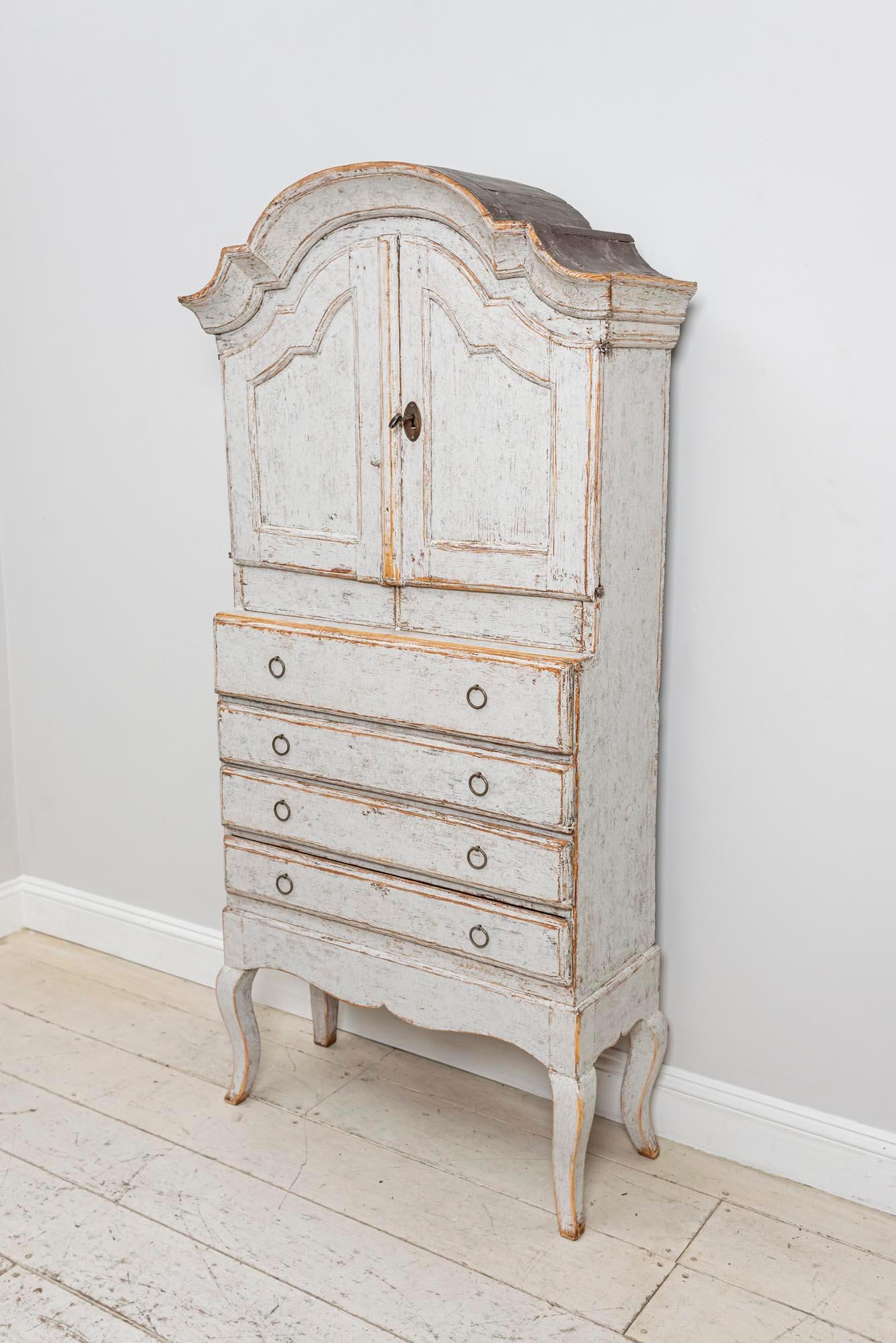 19th Century Swedish Painted Rococo Cabinet or Cupboard 5