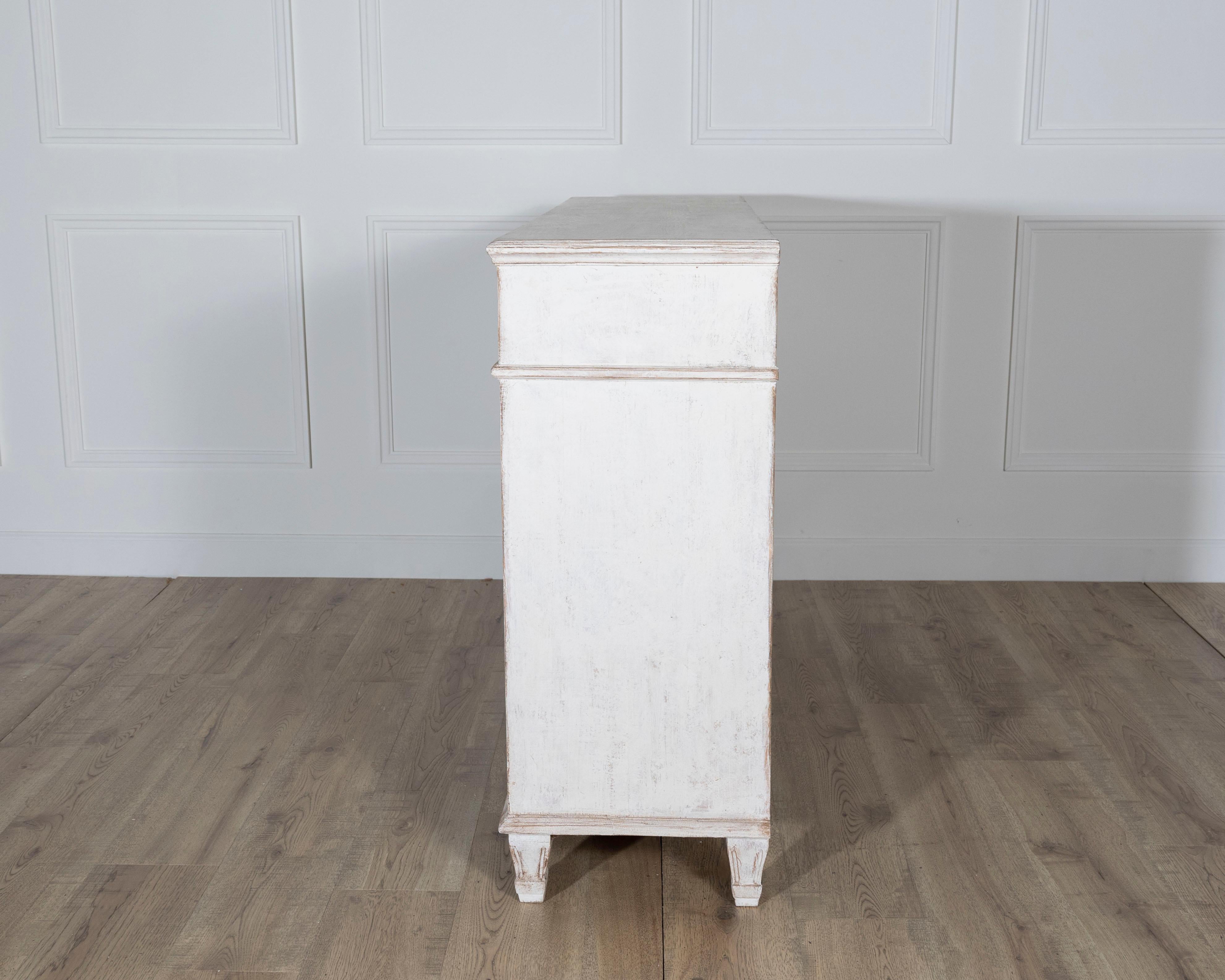 19th Century Swedish Painted Sideboard in Pine with Diamond Panel Doors For Sale 7