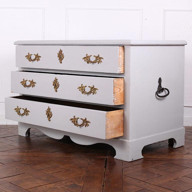 19th Century Swedish Painted Three Drawer Commode Chest 1