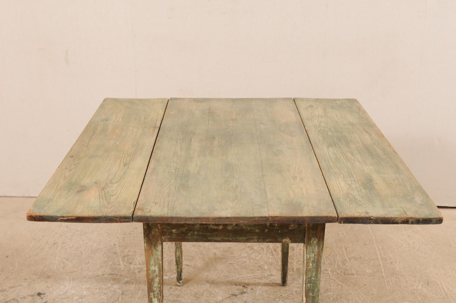 19th Century Swedish Painted Wood Drop-Leaf Table with Original Paint 1