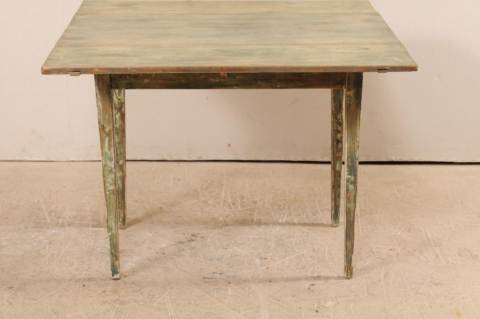 19th Century Swedish Painted Wood Drop-Leaf Table with Original Paint 5