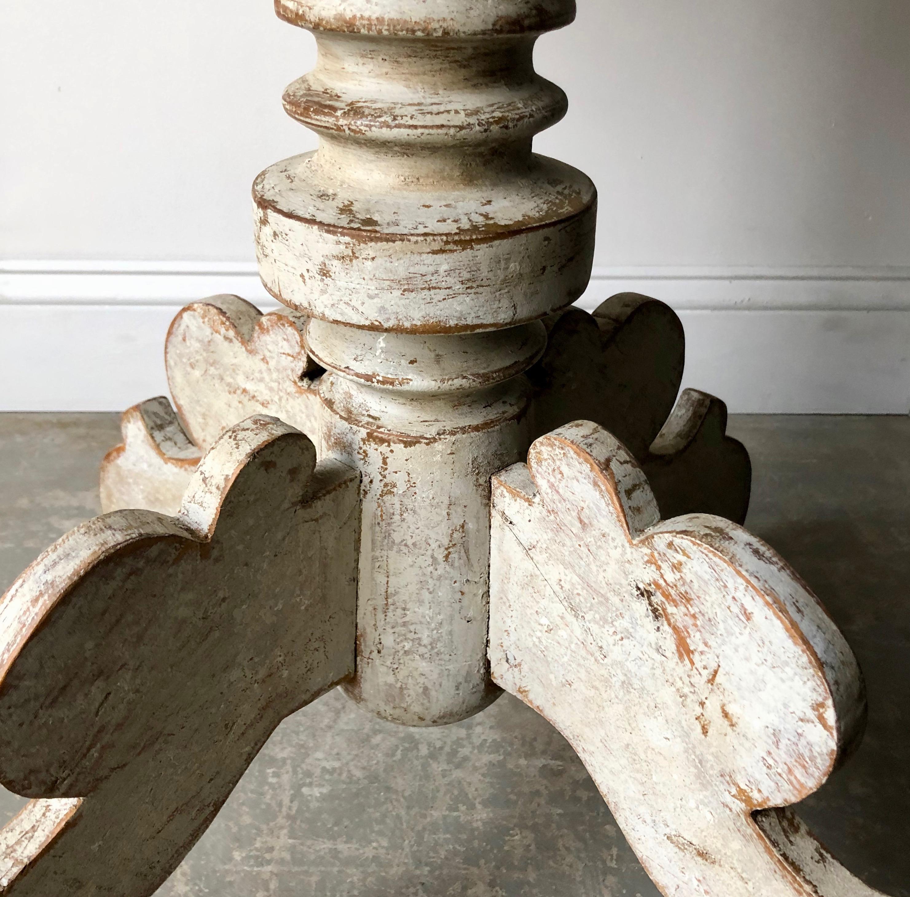 19th Century Swedish Pedestal Table im Zustand „Gut“ in Charleston, SC