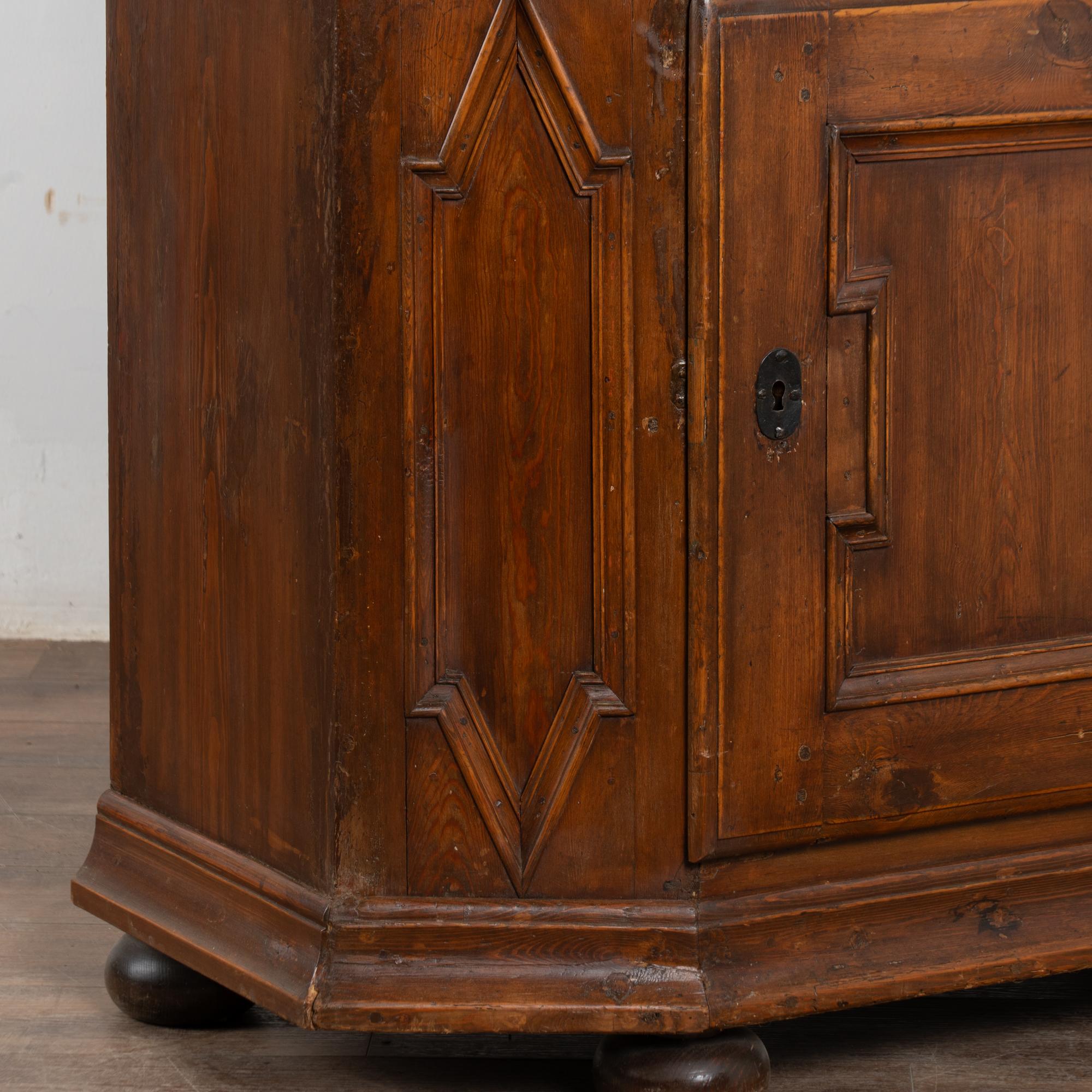 Armario de pino sueco del siglo XIX en venta 6