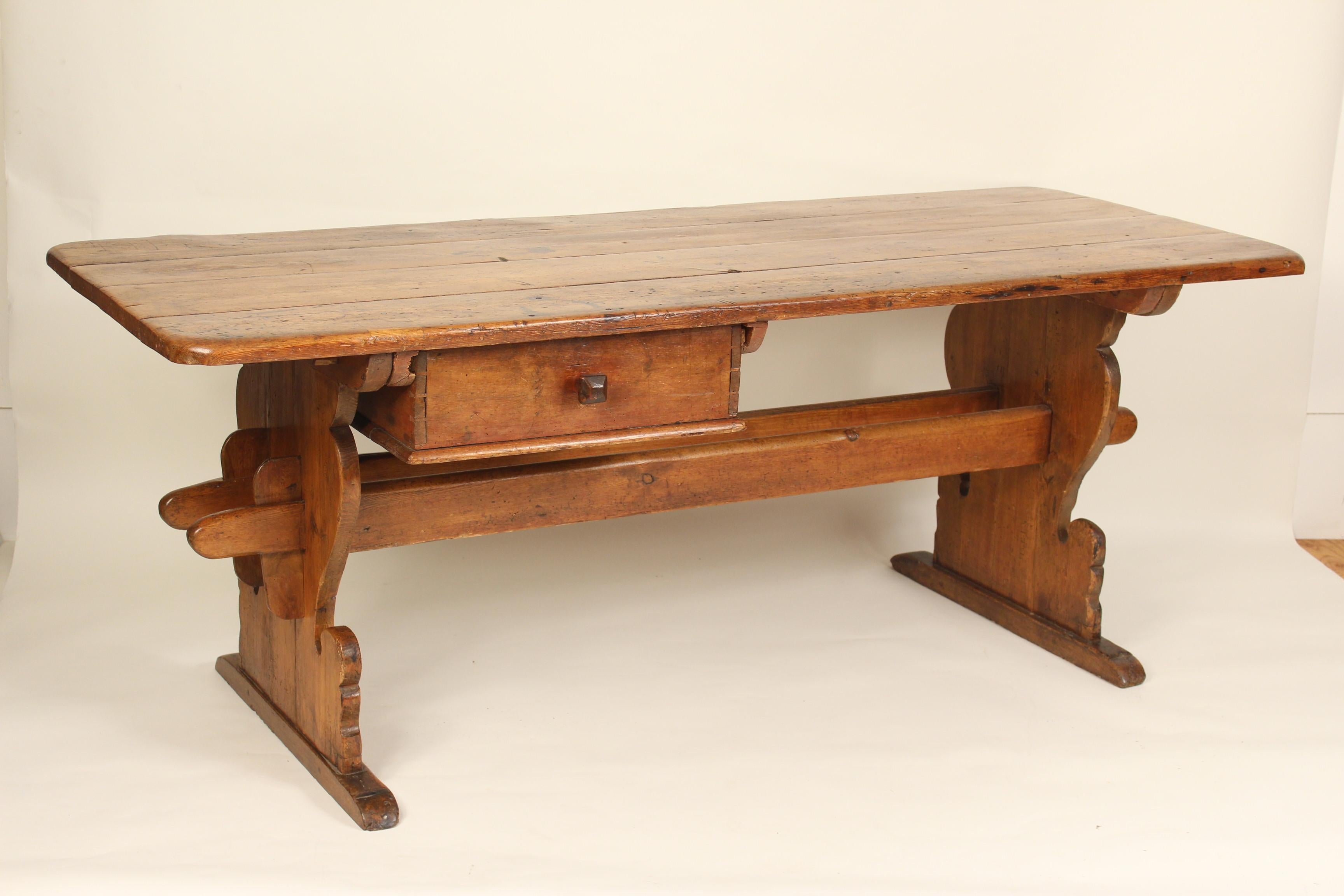 19th Century Swedish Pine Dining Room Table In Good Condition In Laguna Beach, CA