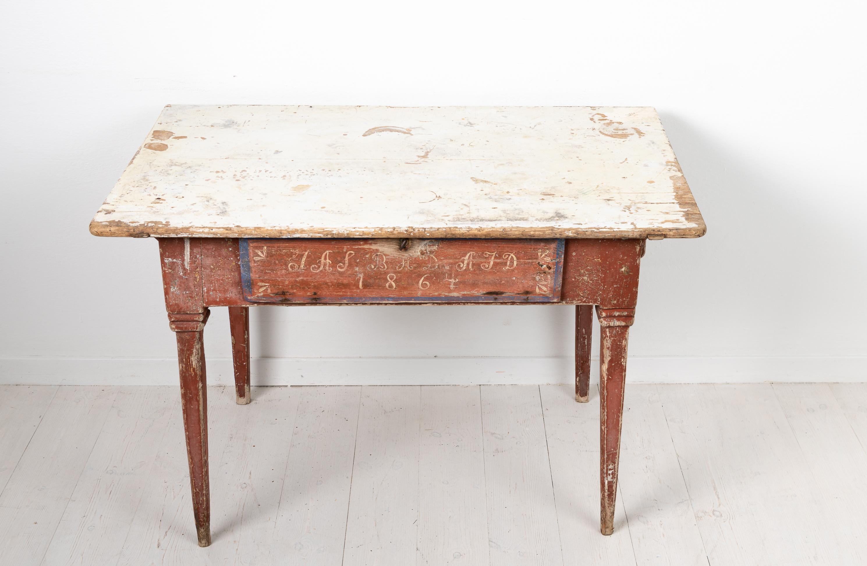 19th Century Swedish Pine Gustavian Country Side Table For Sale 5