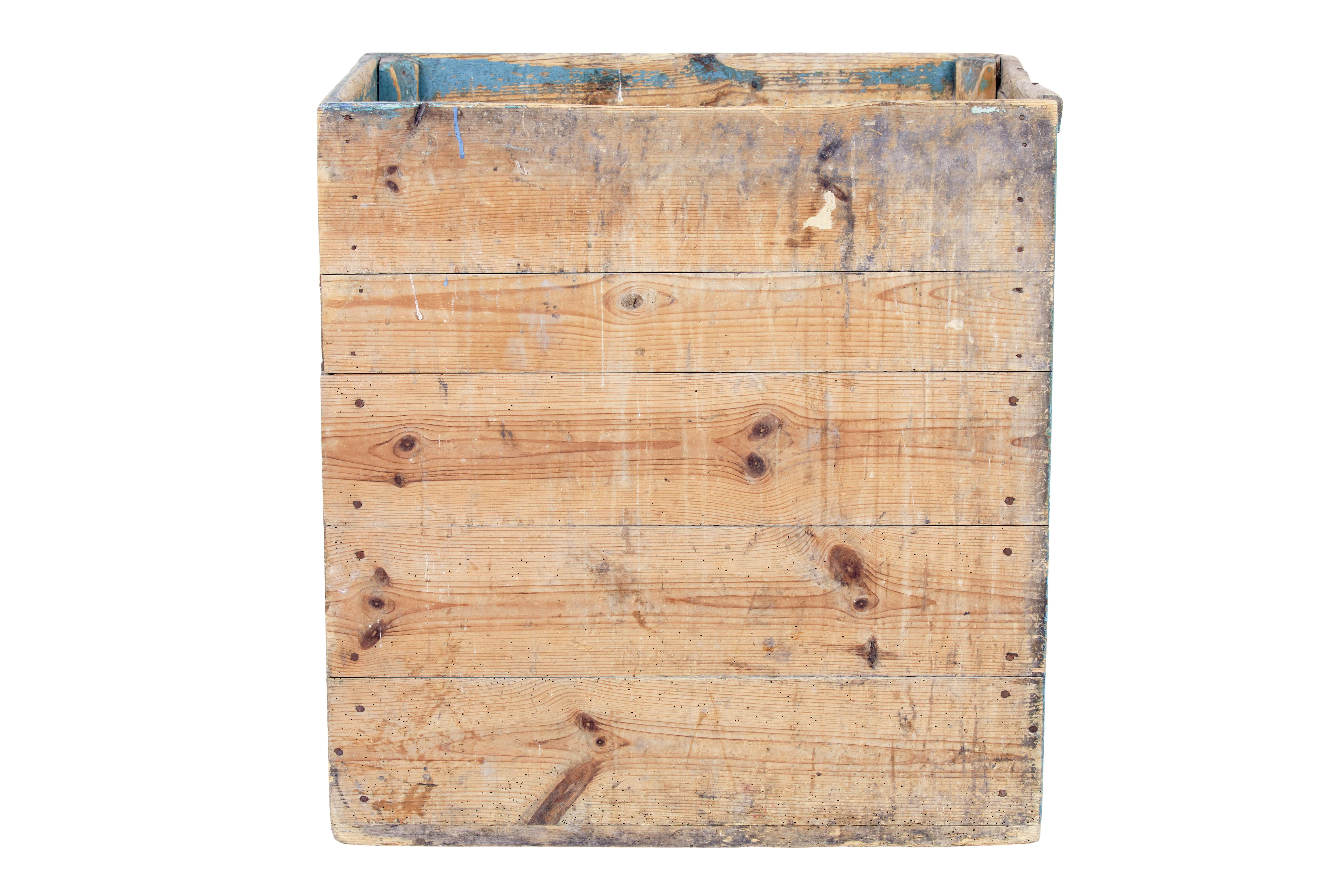 19th Century Swedish pine log box In Good Condition For Sale In Debenham, Suffolk
