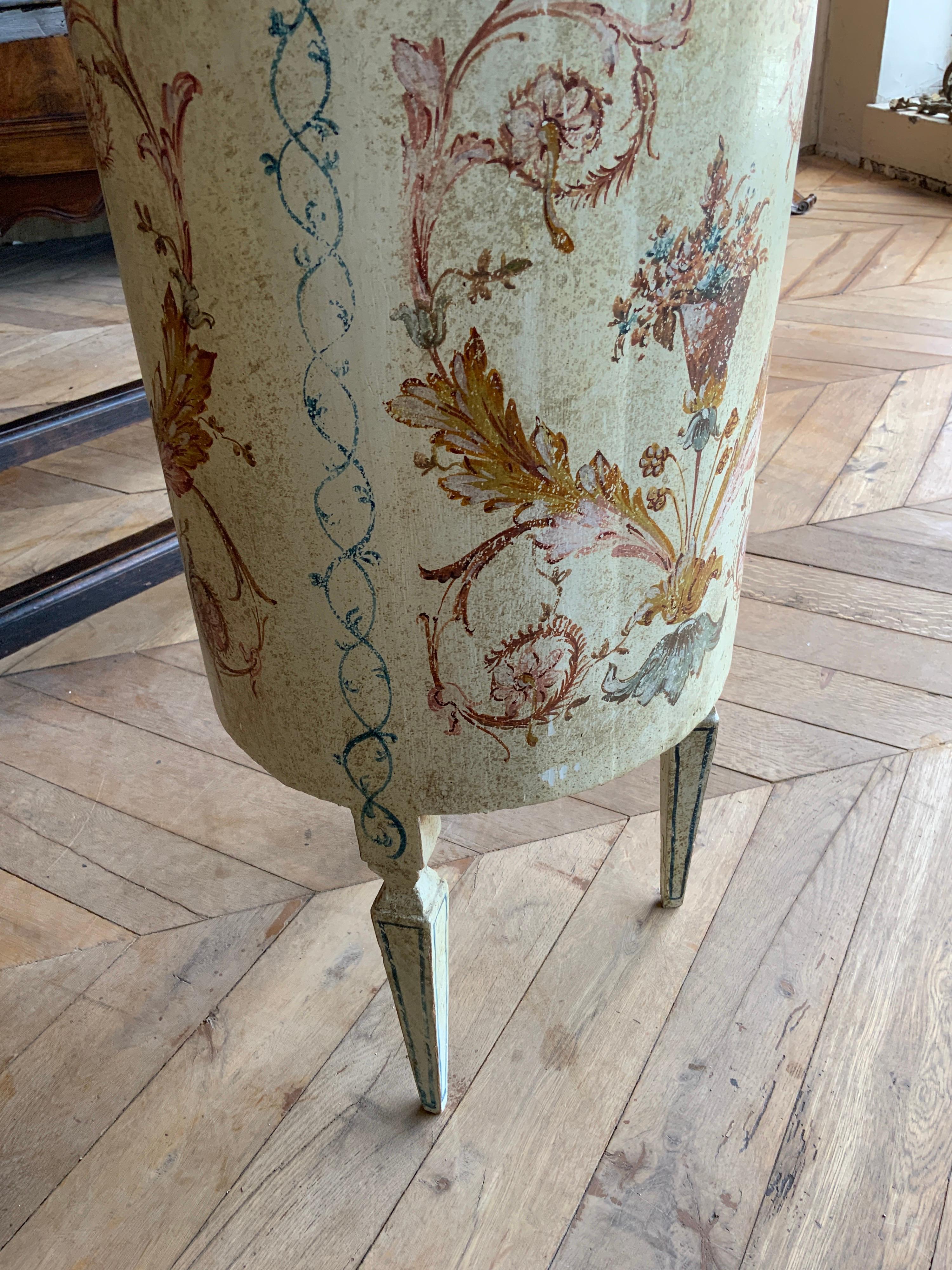 Beautiful pair of nightstands made of pine originating from Sweden, circa 1830.