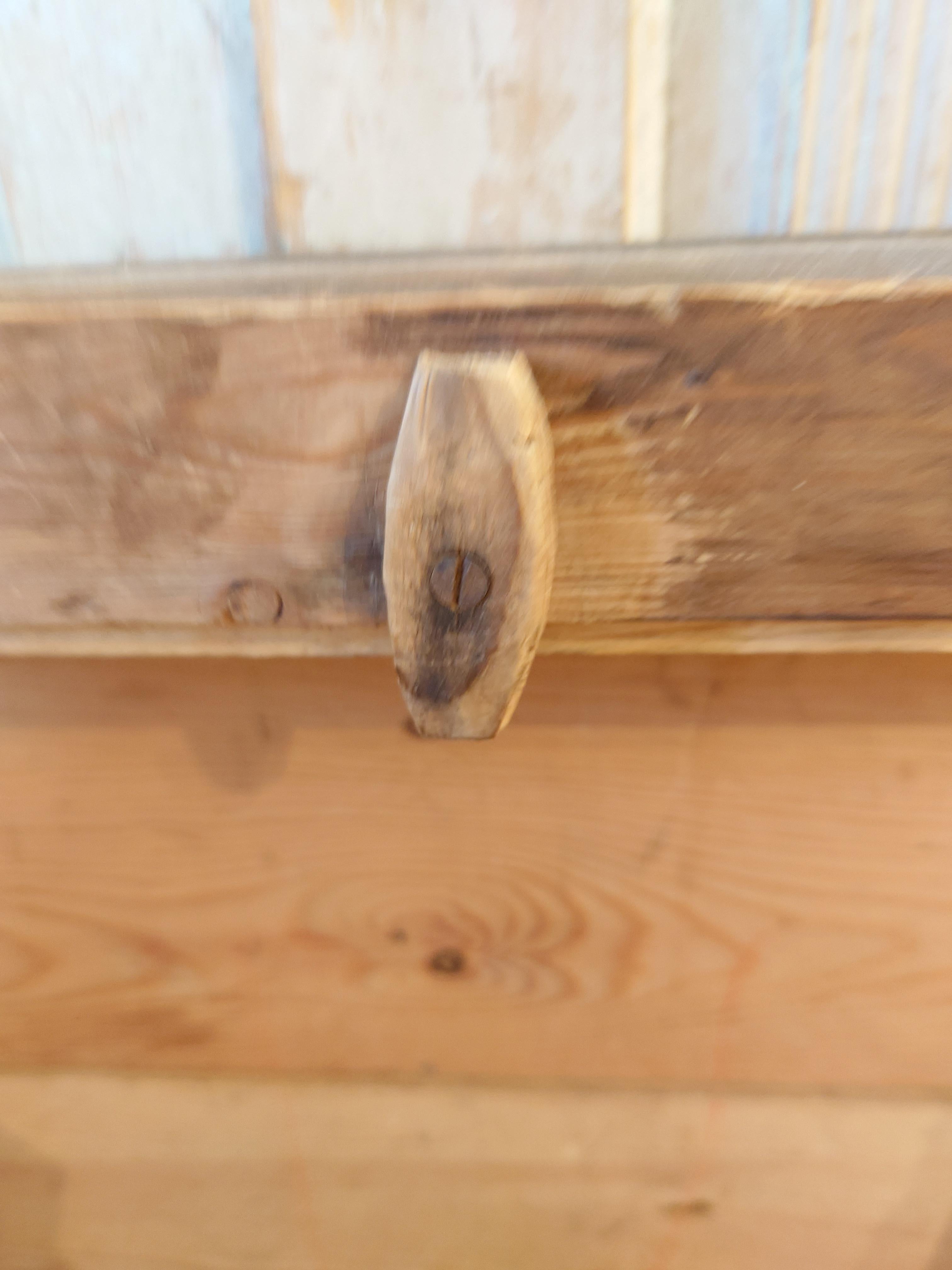 19th Century Swedish pine rustic hanging cabinet for working tools For Sale 6