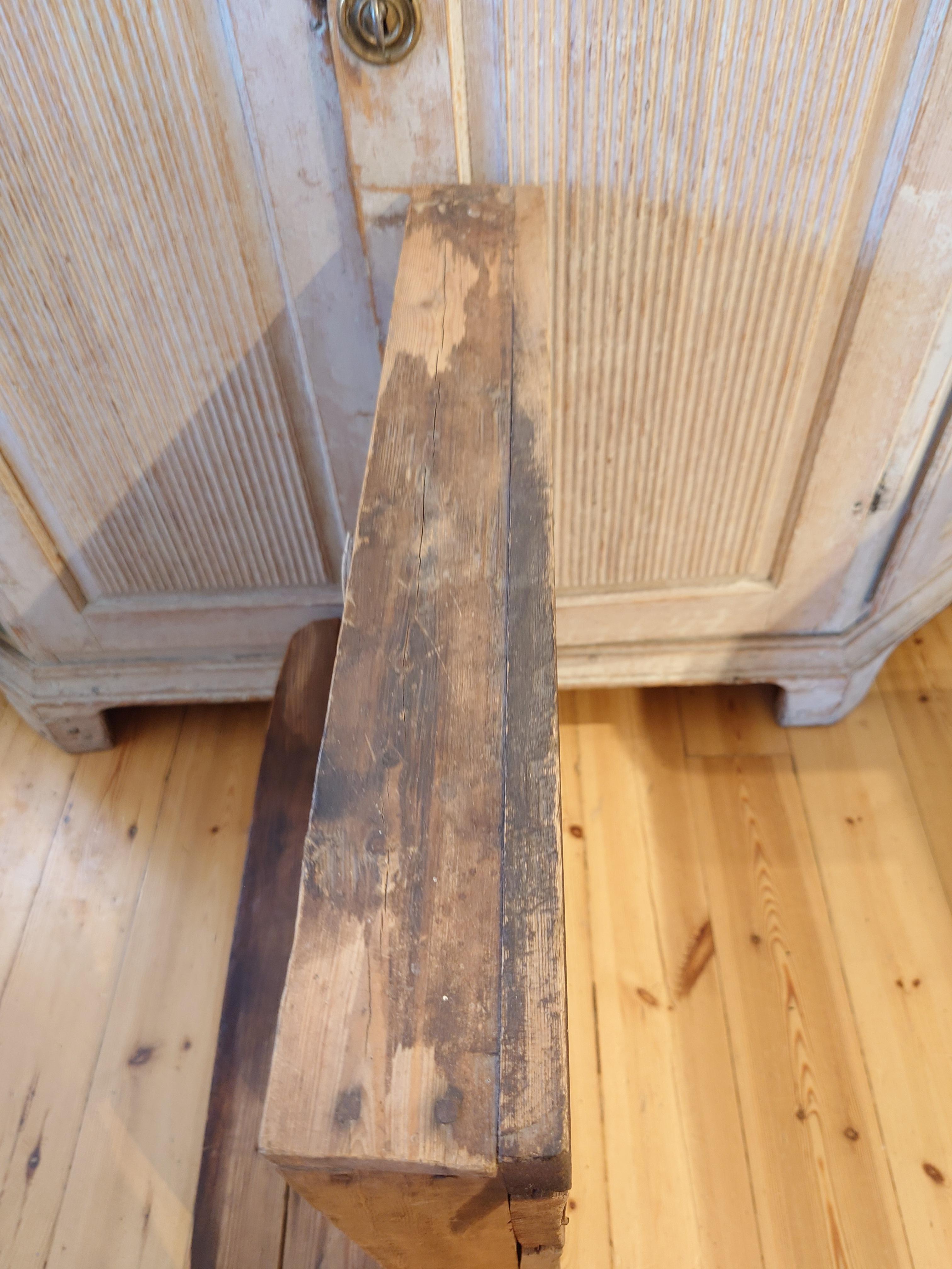 19th Century Swedish pine rustic hanging cabinet for working tools For Sale 7