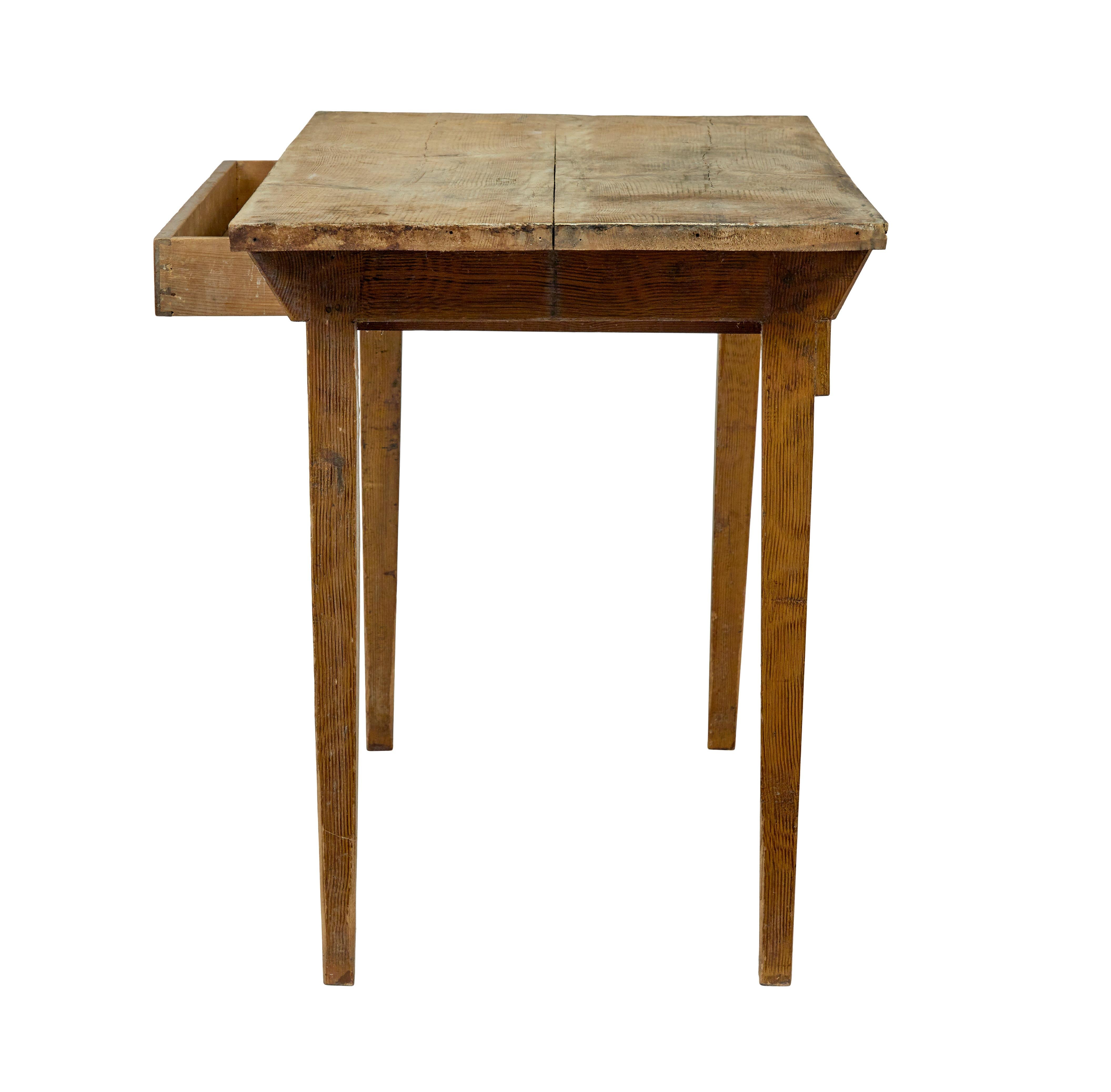 19th century Swedish pine rustic side table In Good Condition In Debenham, Suffolk