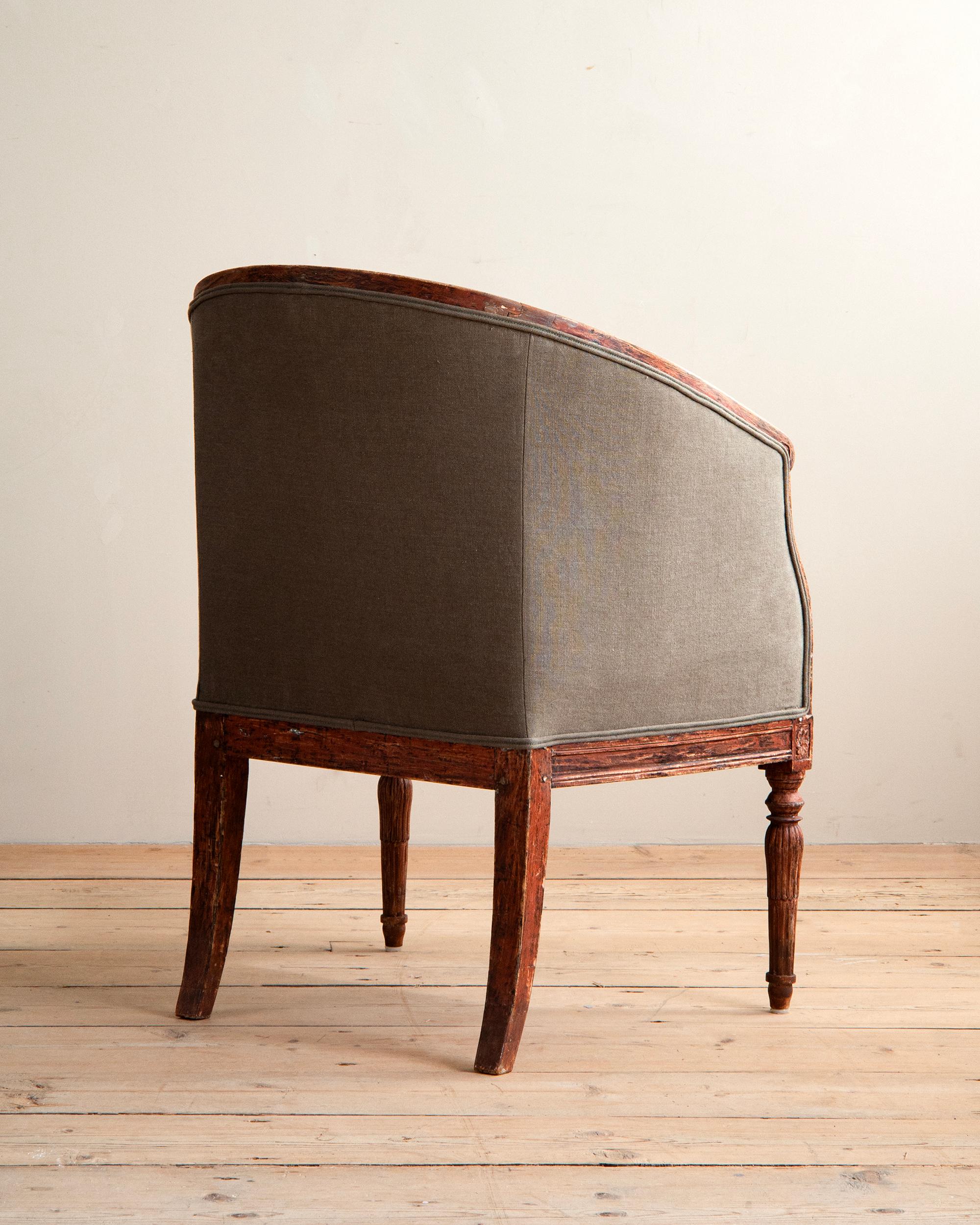 Gustavian 19th Century Swedish Provincial Barrel Back Armchair For Sale