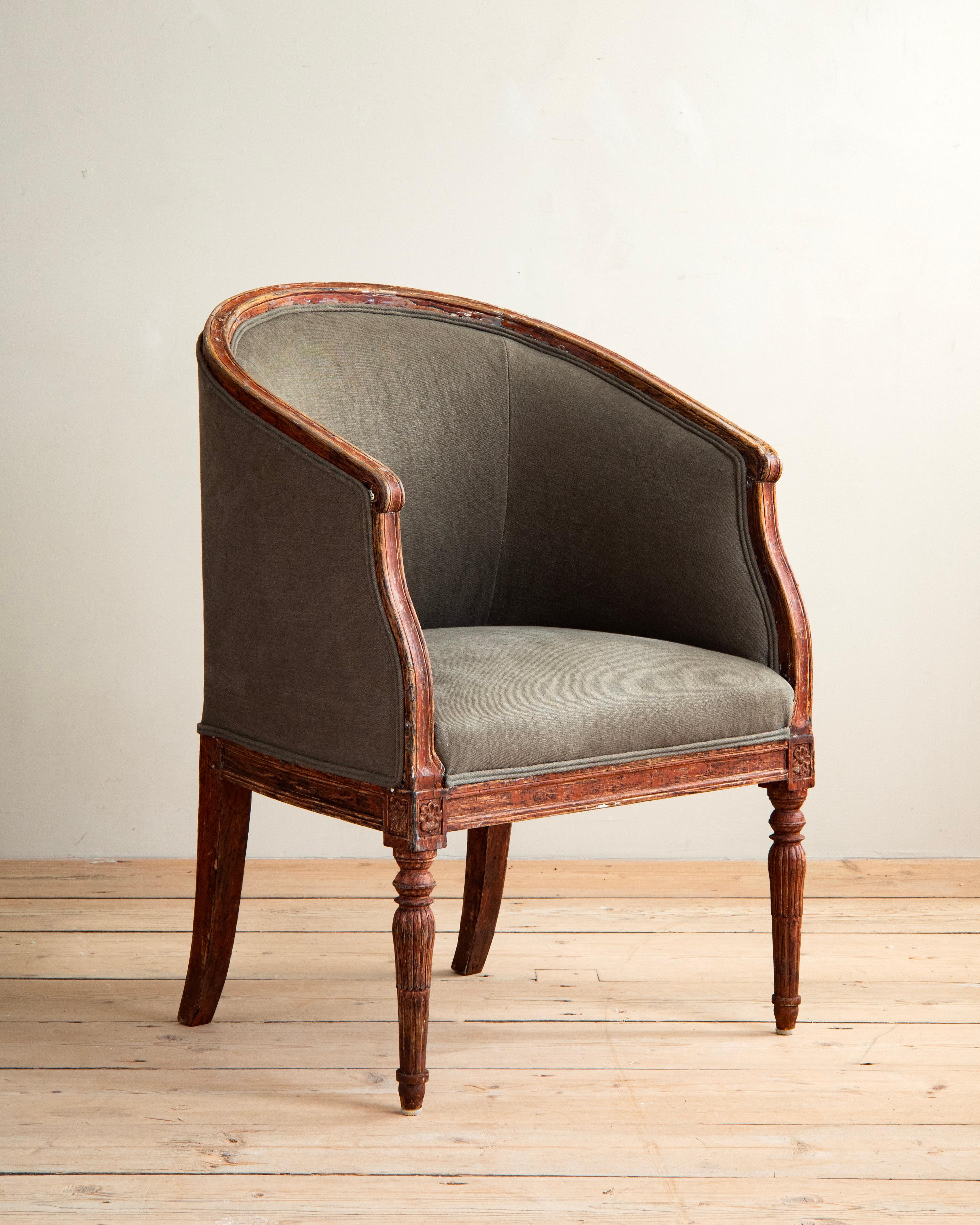 19th Century Swedish Provincial Barrel Back Armchair For Sale 2